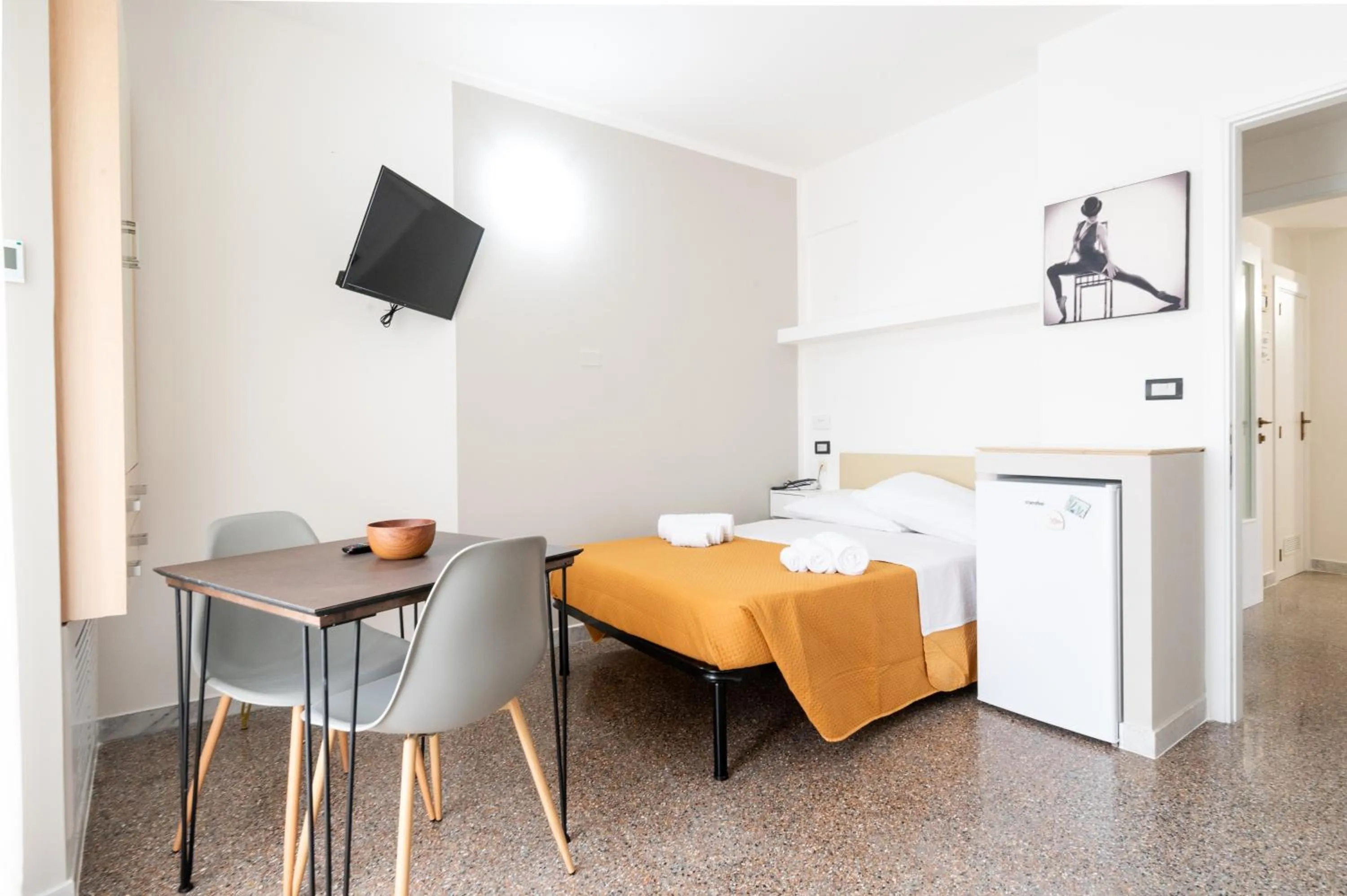 TV/Entertainment Center in Al Rayyan - Affittacamere