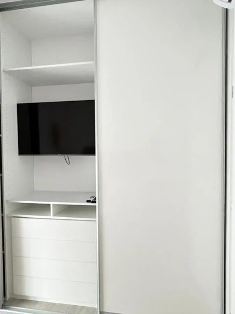TV and multimedia in Aurus 2