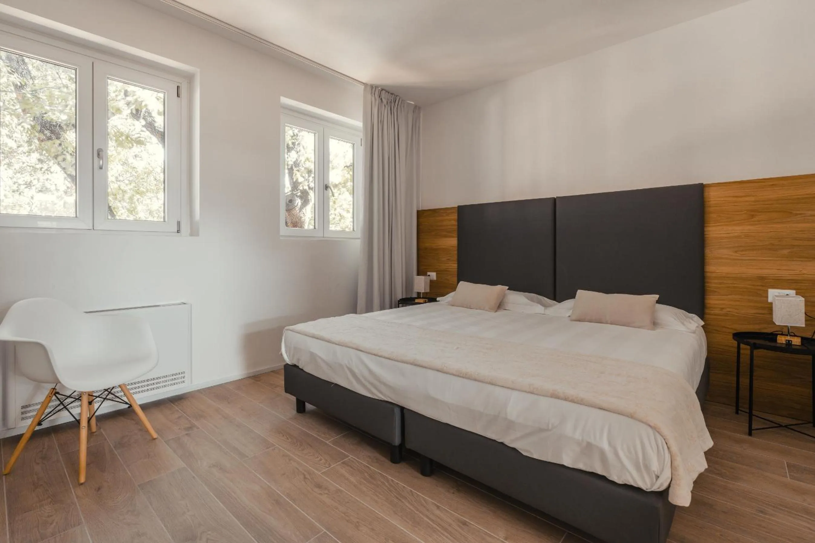 Bedroom, Bed in Siena Hills Apartments