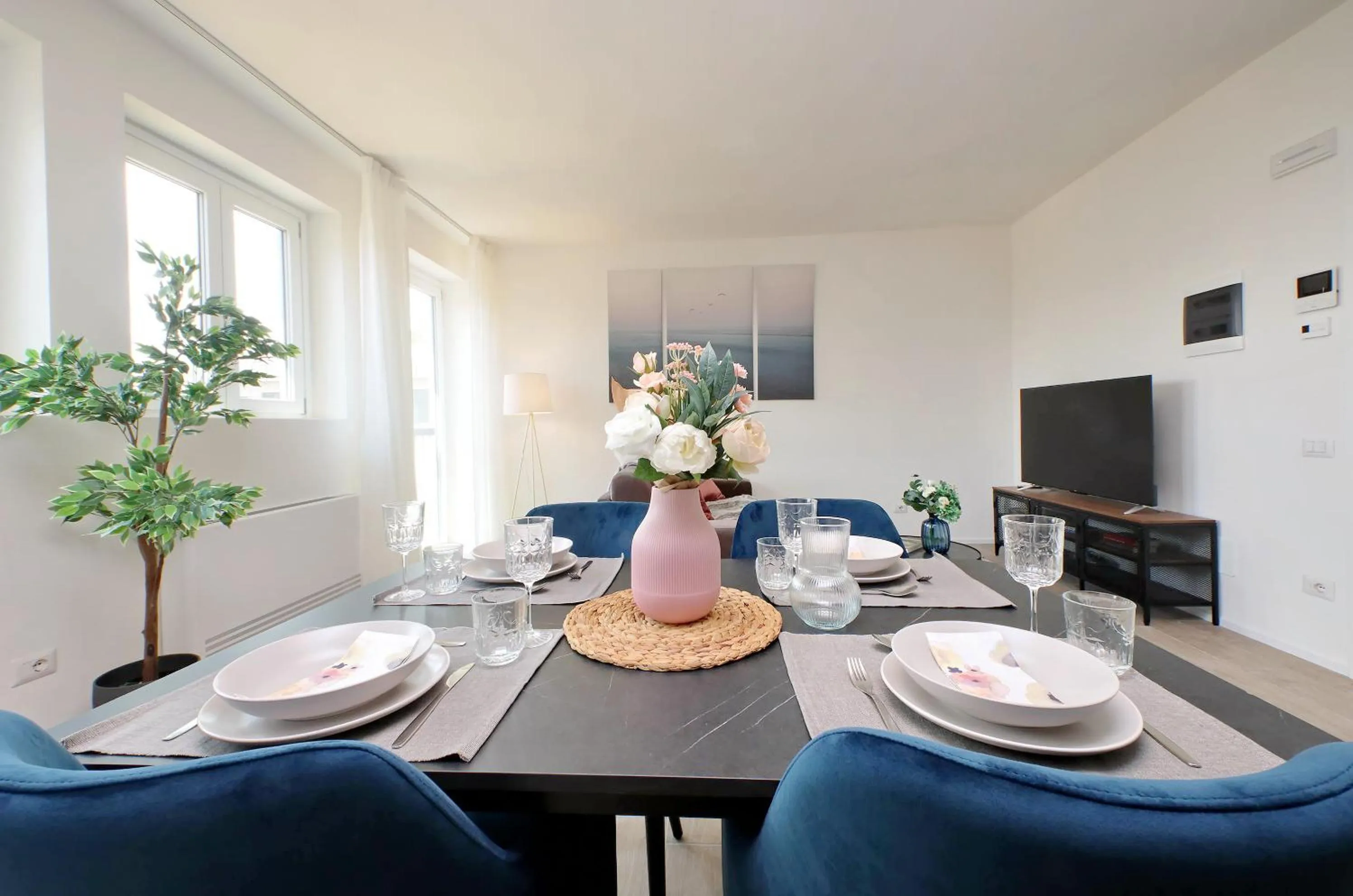 Dining area in Siena Hills Apartments