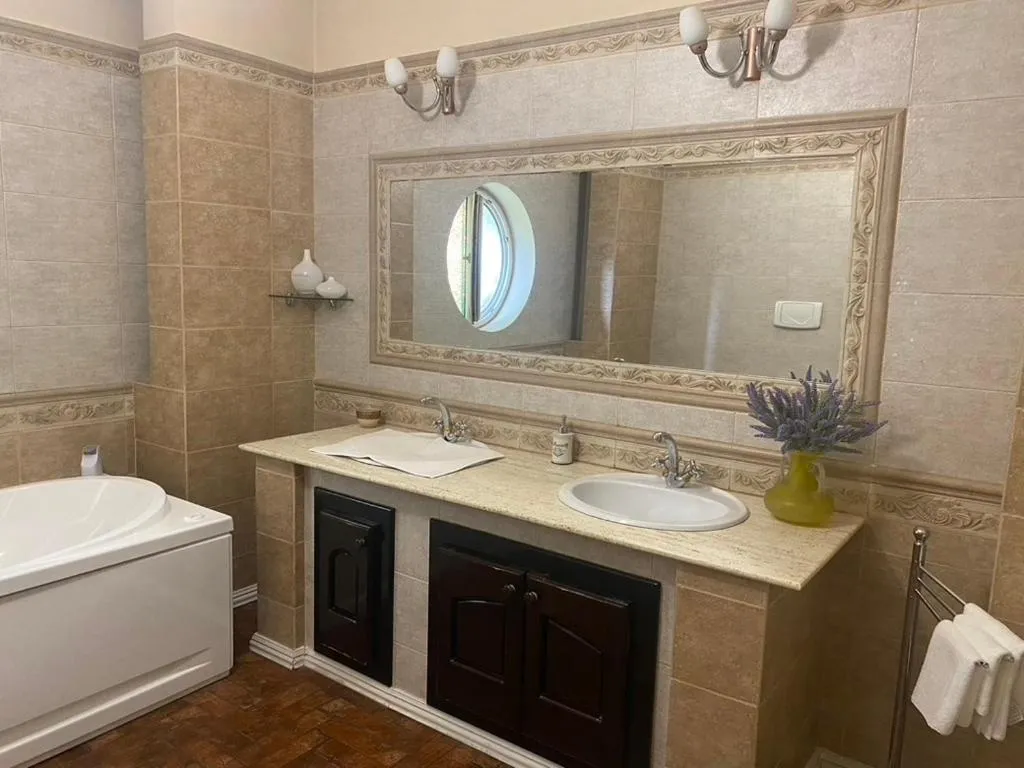 Luxuria Central Villa Bucharest