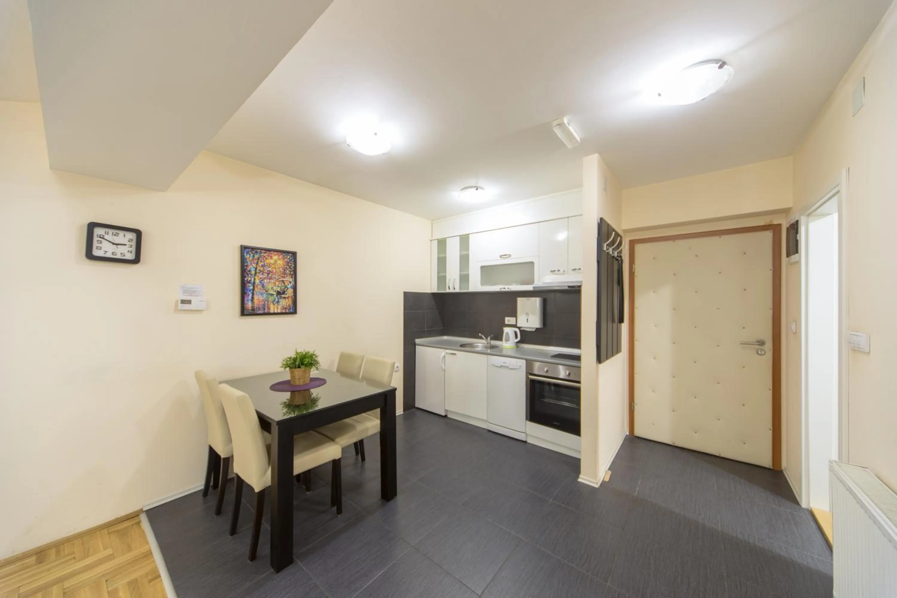 Kitchen or kitchenette in F Apartmani Kragujevac