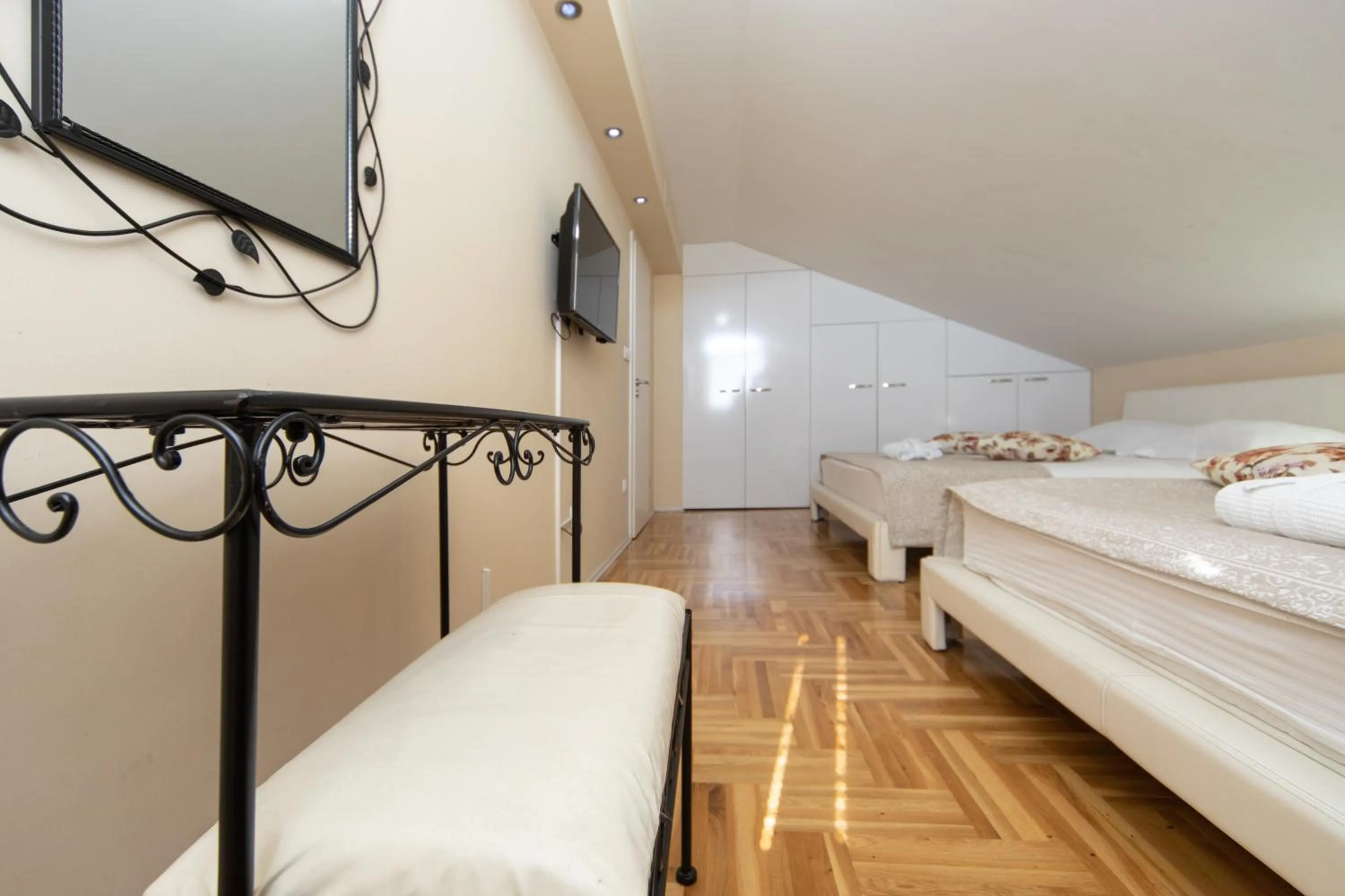 Bed in F Apartmani Kragujevac