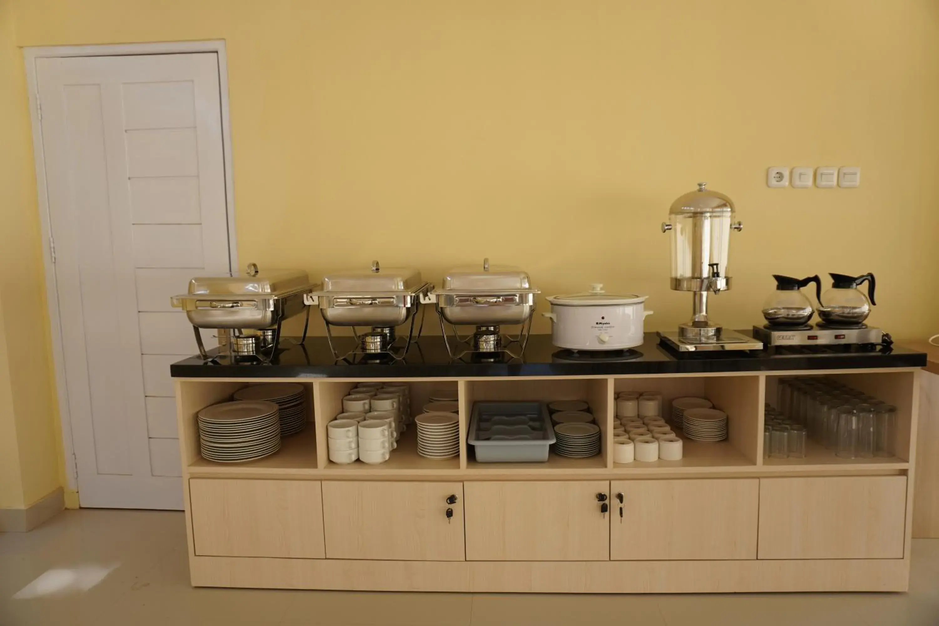 Restaurant/places to eat in Hotel Luansa Klui Restaurant/places to eat in Hotel Luansa Klui