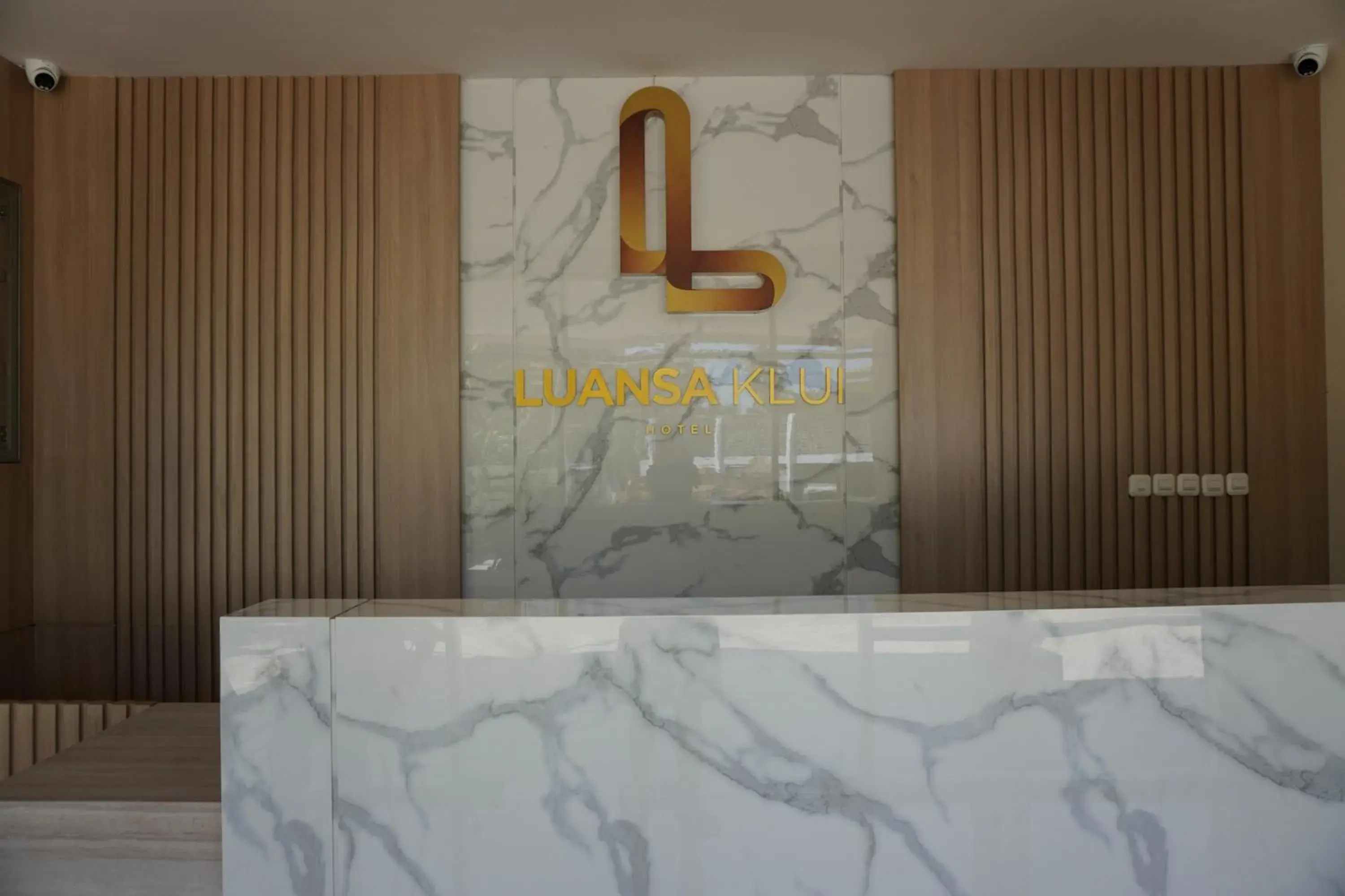 Property building in Hotel Luansa Klui Property building in Hotel Luansa Klui