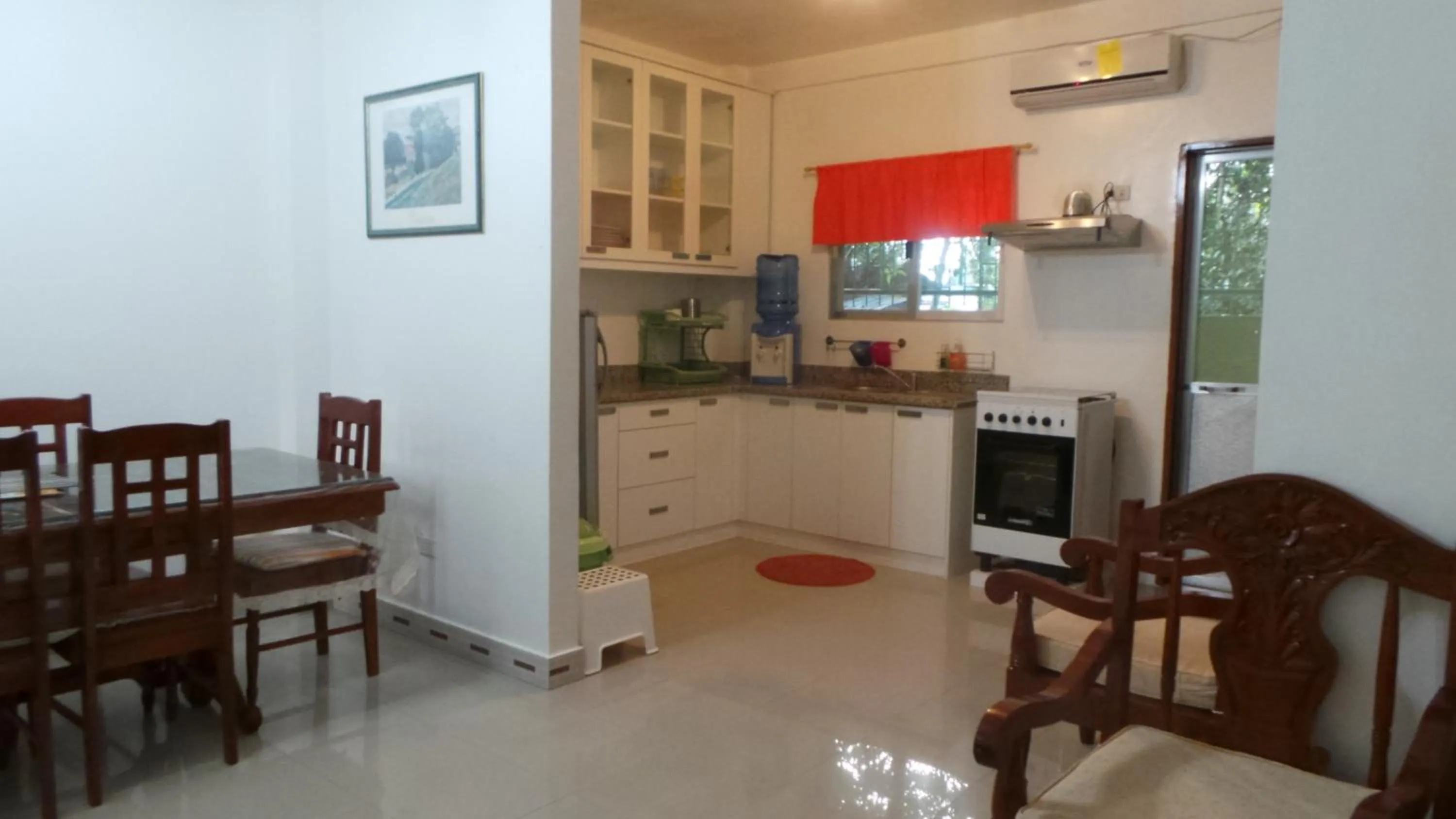 Dining area in Magdalene Apartment