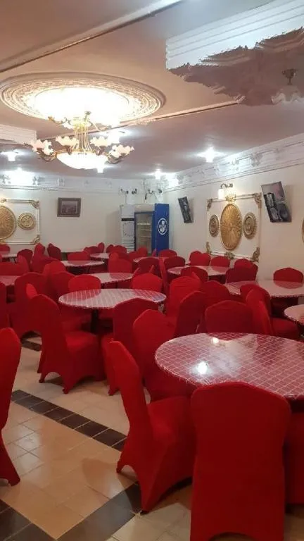 Restaurant/places to eat in Al Tawfik Plaza