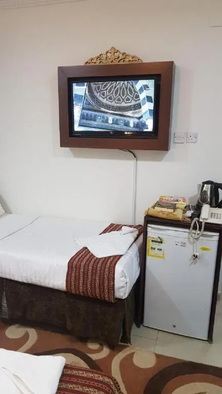 Photo of the whole room, Bed in Al Tawfik Plaza