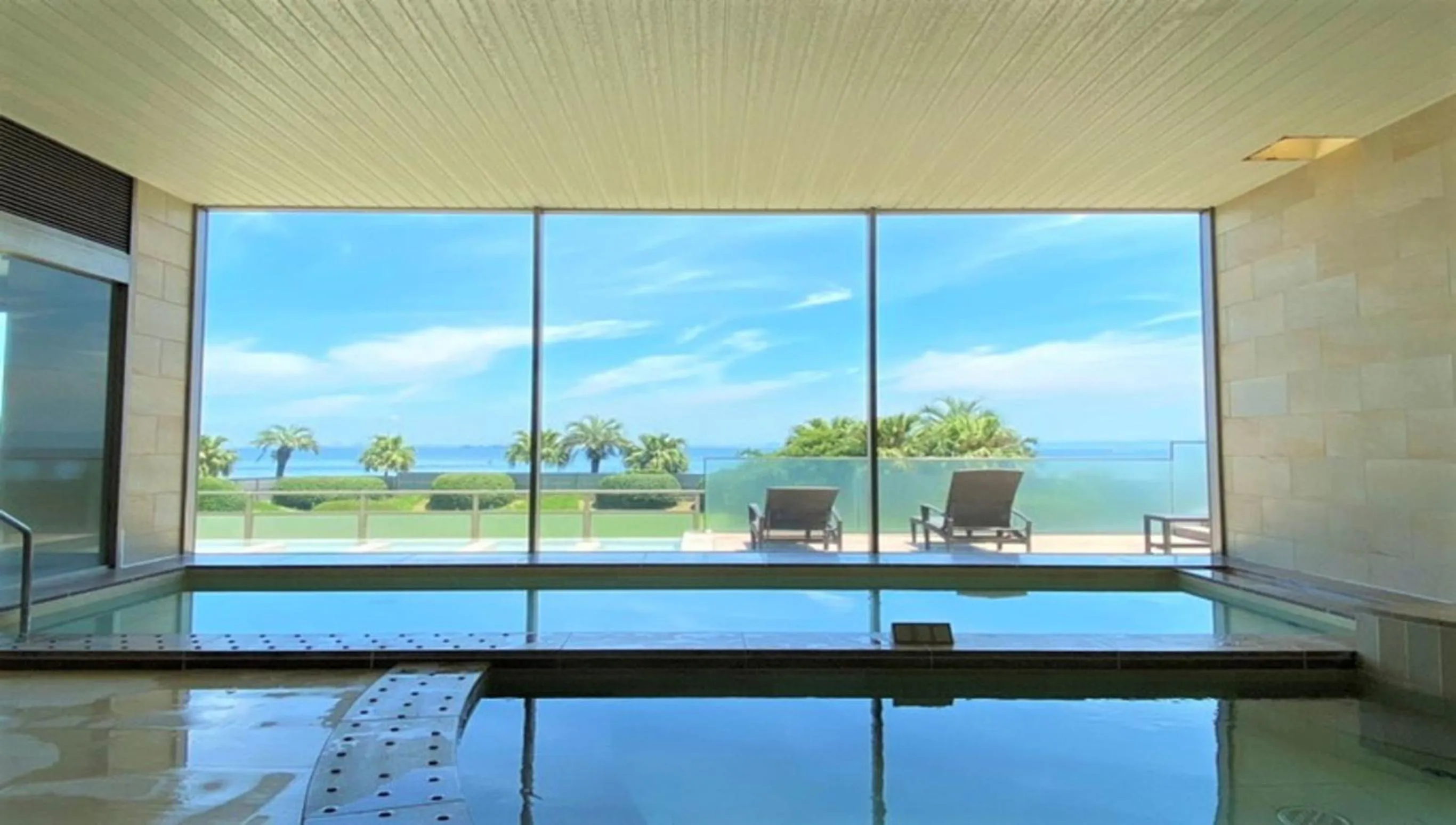 Hot Spring Bath in La vista Yokosuka Kannonzaki Terrace