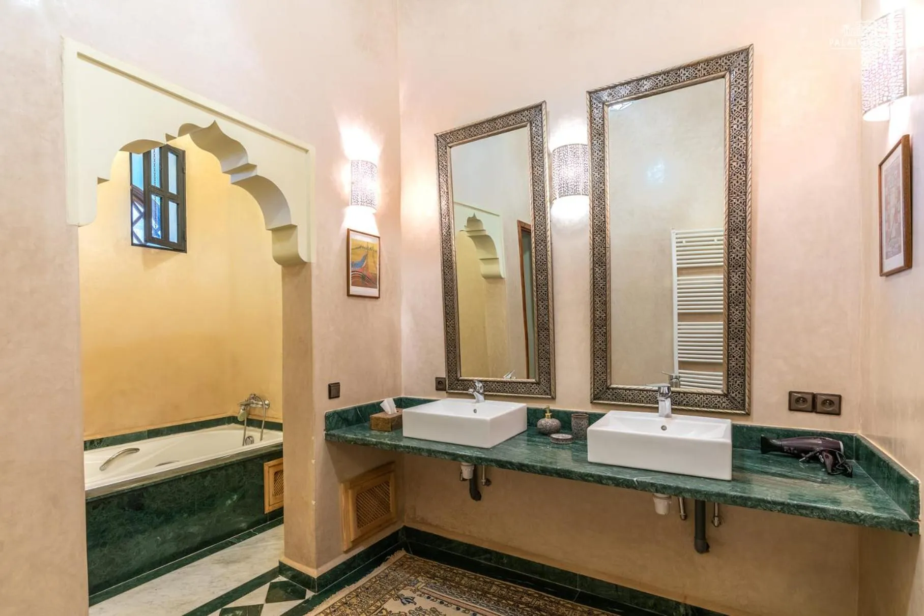 Bathroom in Palais Hassoun Marrakech