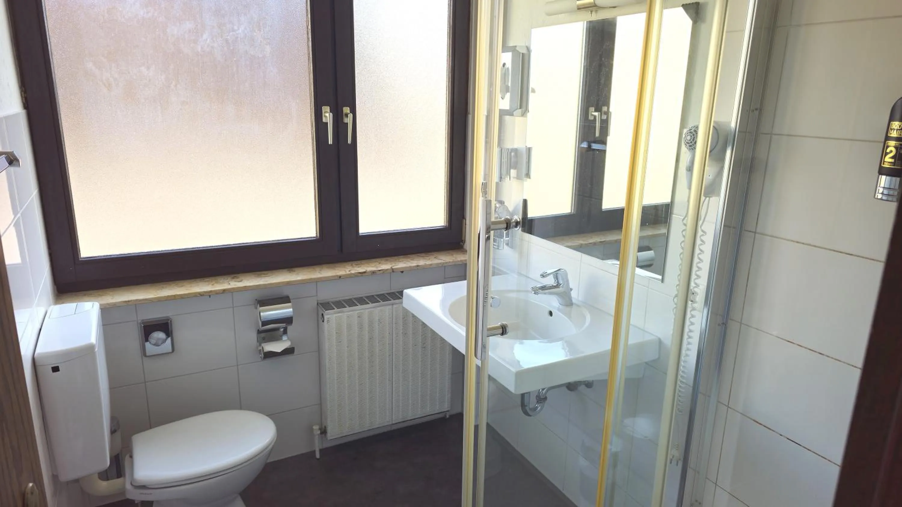 Shower in Hotel Avenue Altenfurt