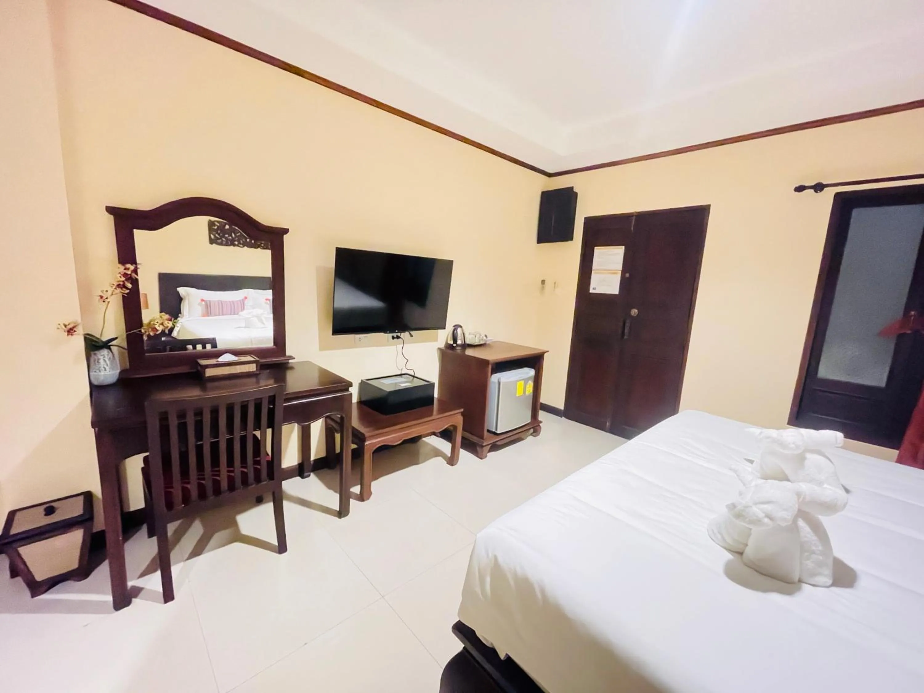 TV and multimedia, Bed in Na Thapae Chiangmai Hotel