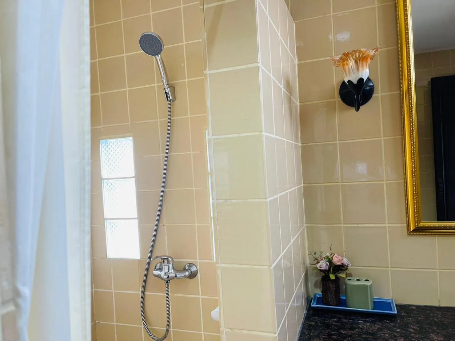 Bathroom in Na Thapae Chiangmai Hotel