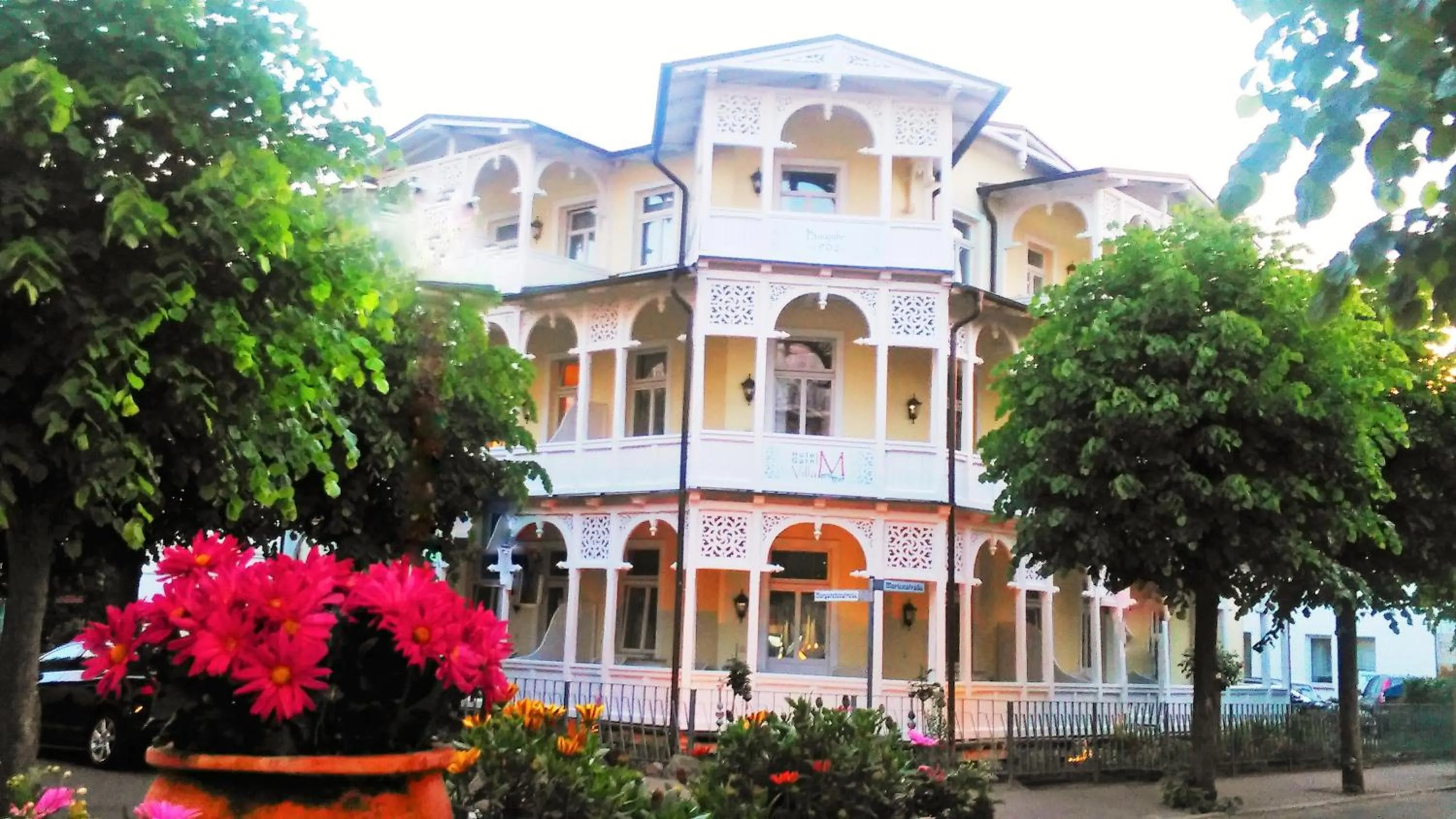 Facade/entrance in Hotel Villa Meeresgruss