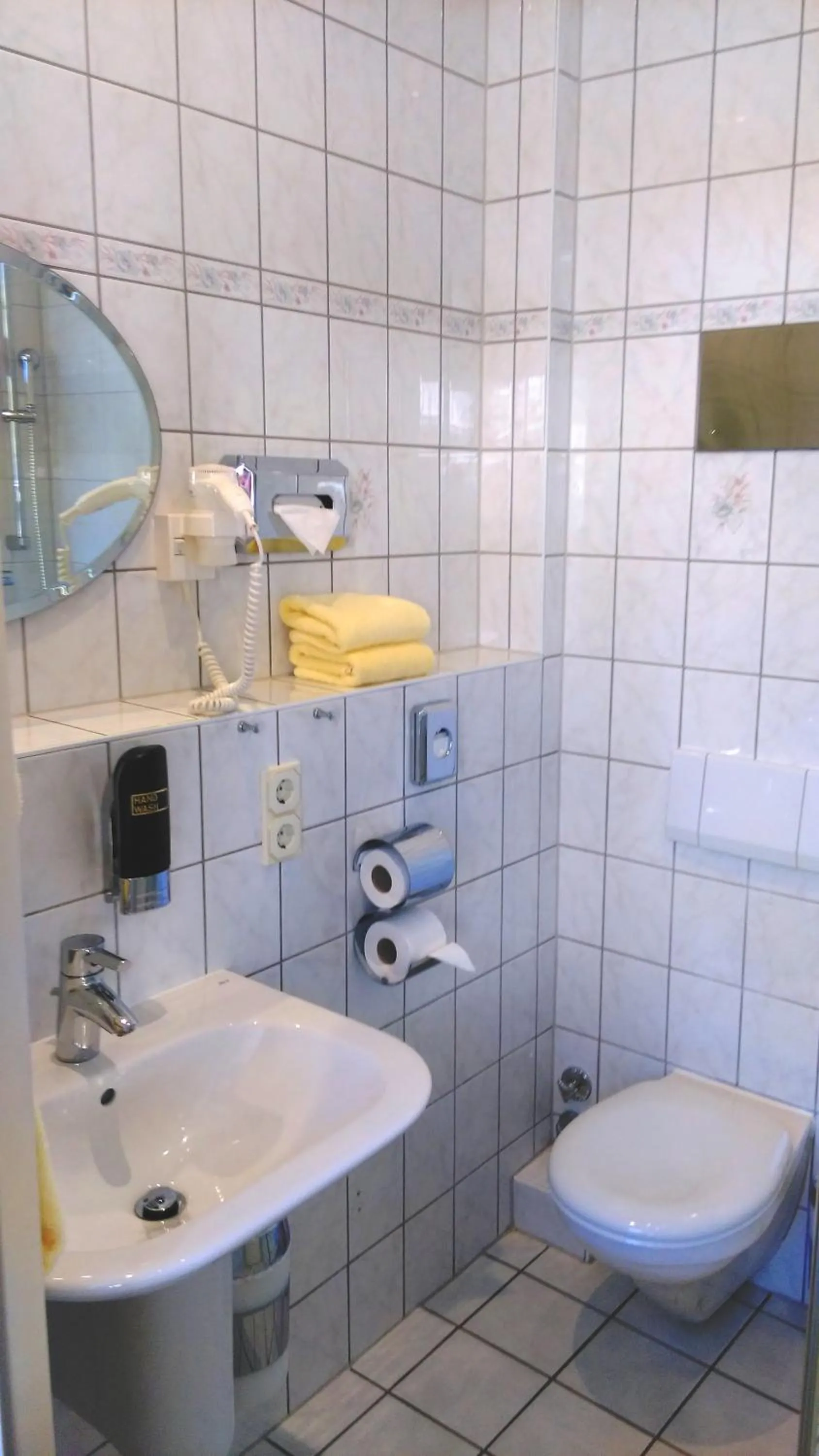 Toilet in Hotel Villa Meeresgruss