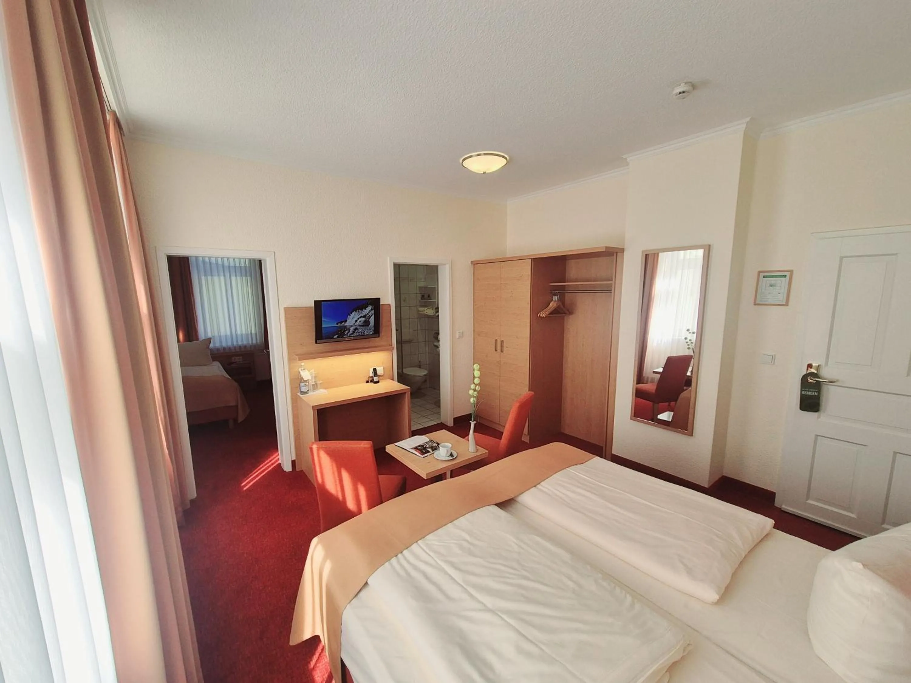 Photo of the whole room, Bed in Hotel Villa Meeresgruss
