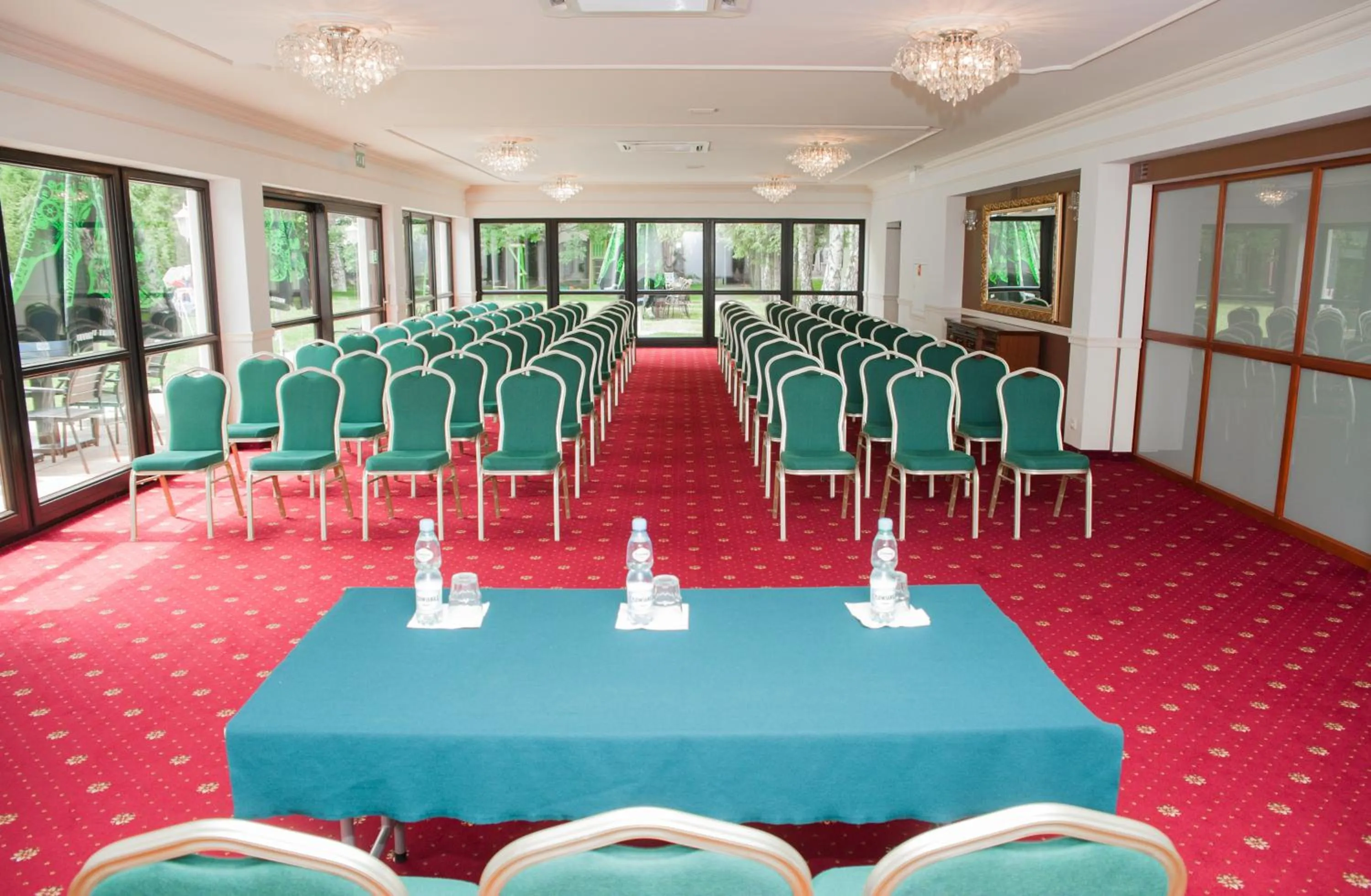 On site in Noce i Dnie Hotel