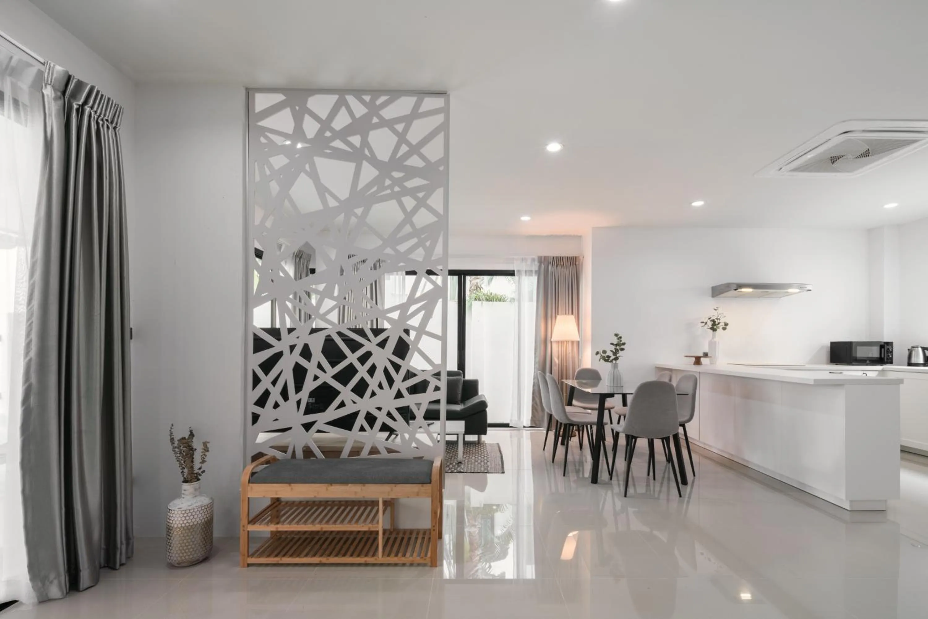 Chao Wilai Residence I Naiyang Beach I HKT Airport