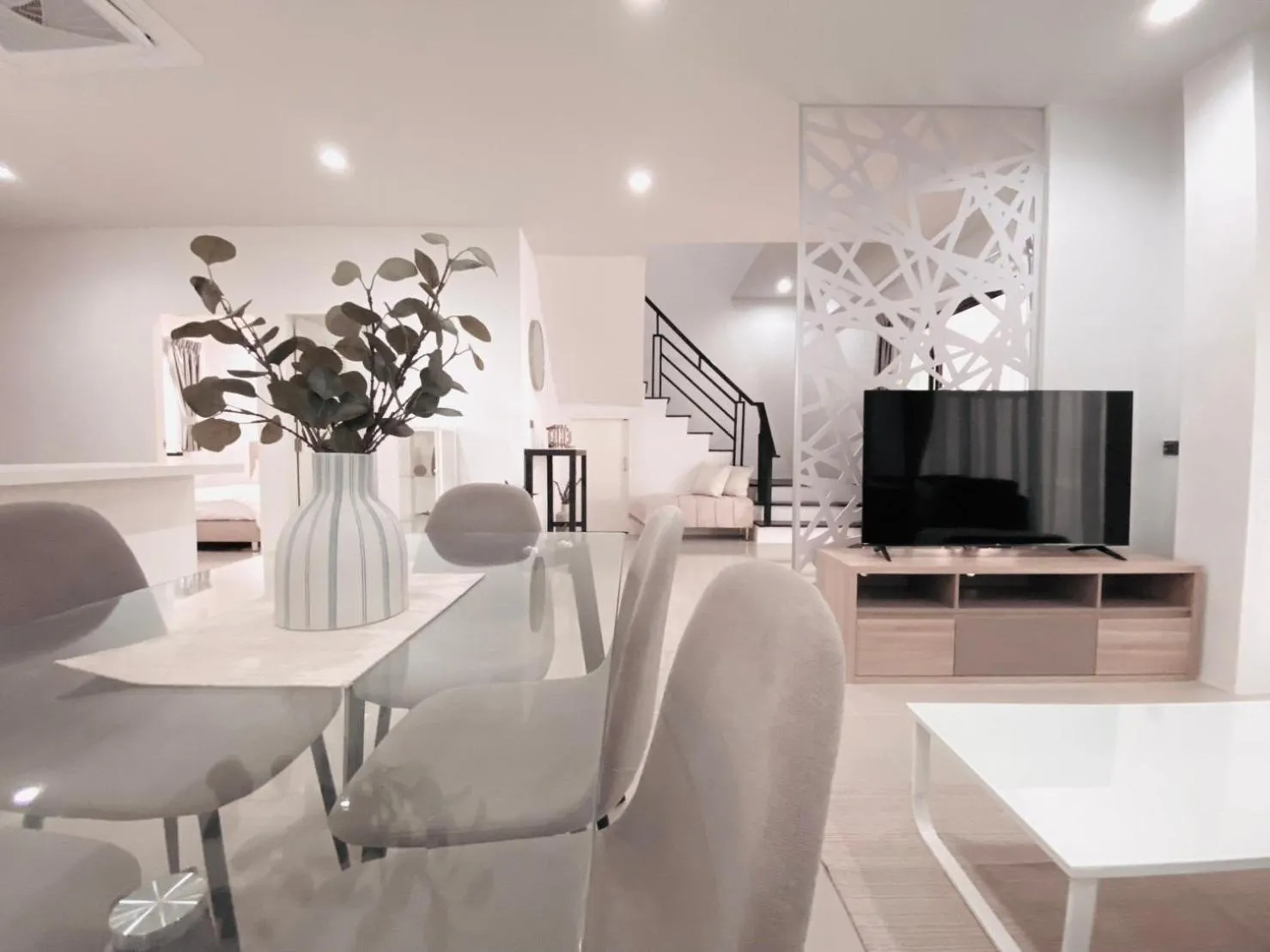 Chao Wilai Residence I Naiyang Beach I HKT Airport