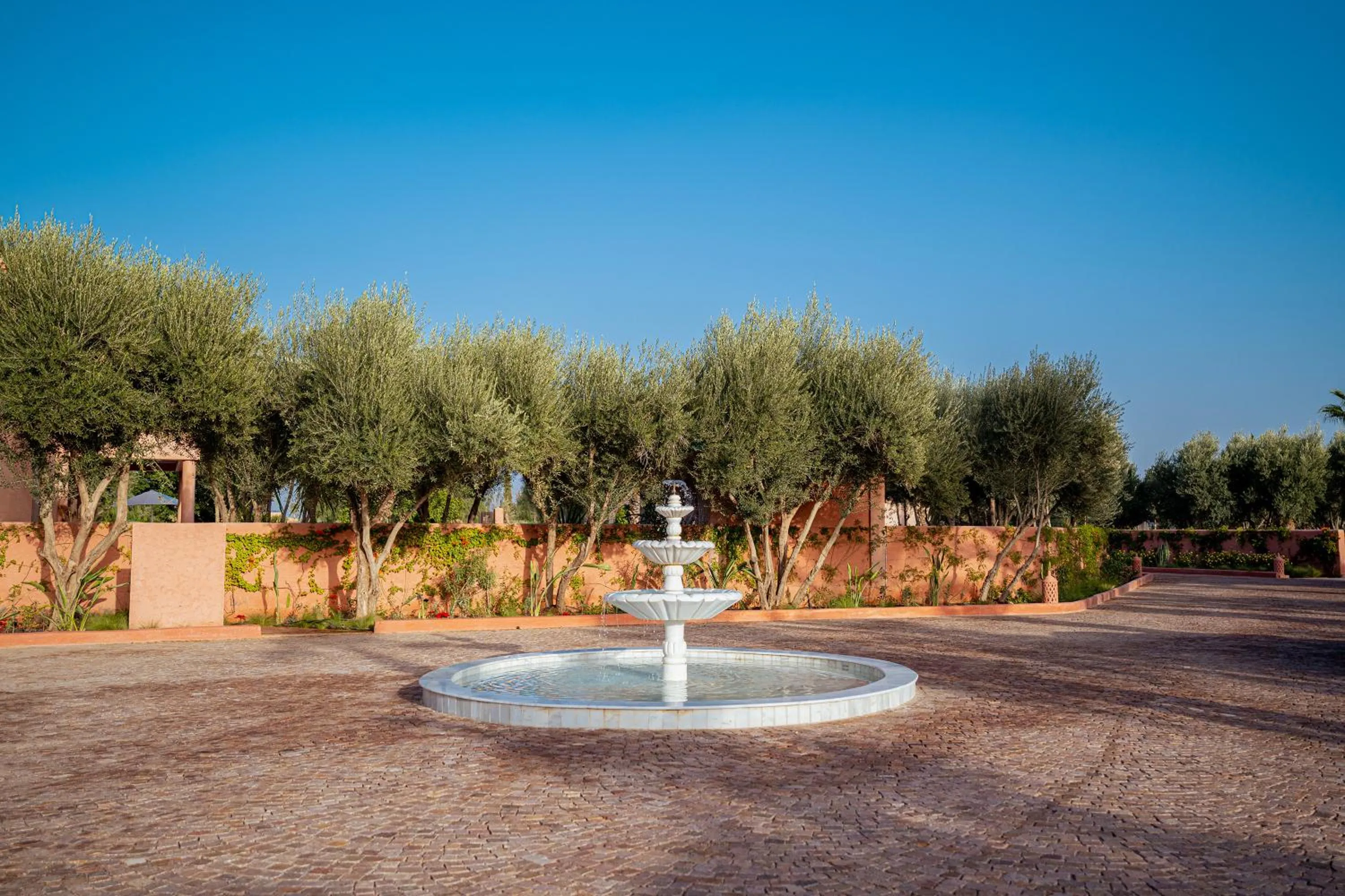 Facade/entrance in Palais Alcazar