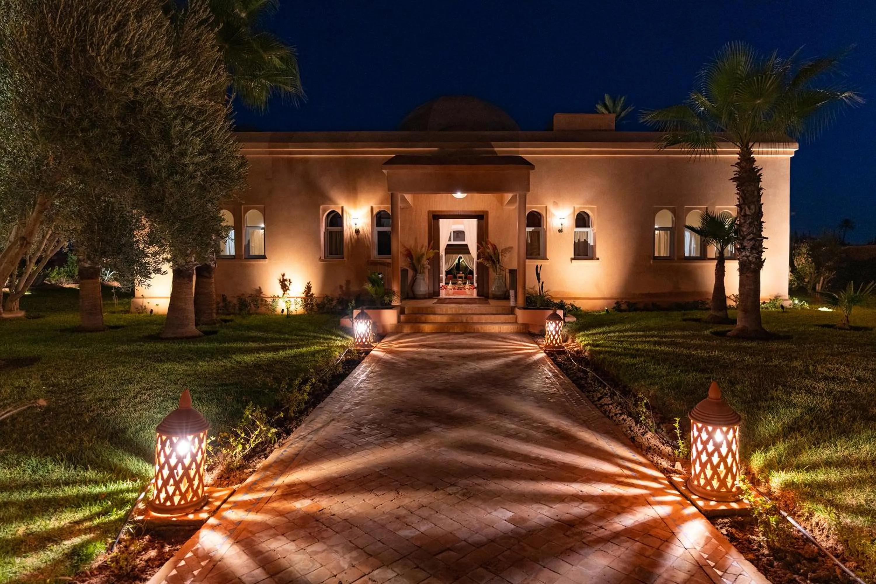 Night in Palais Alcazar