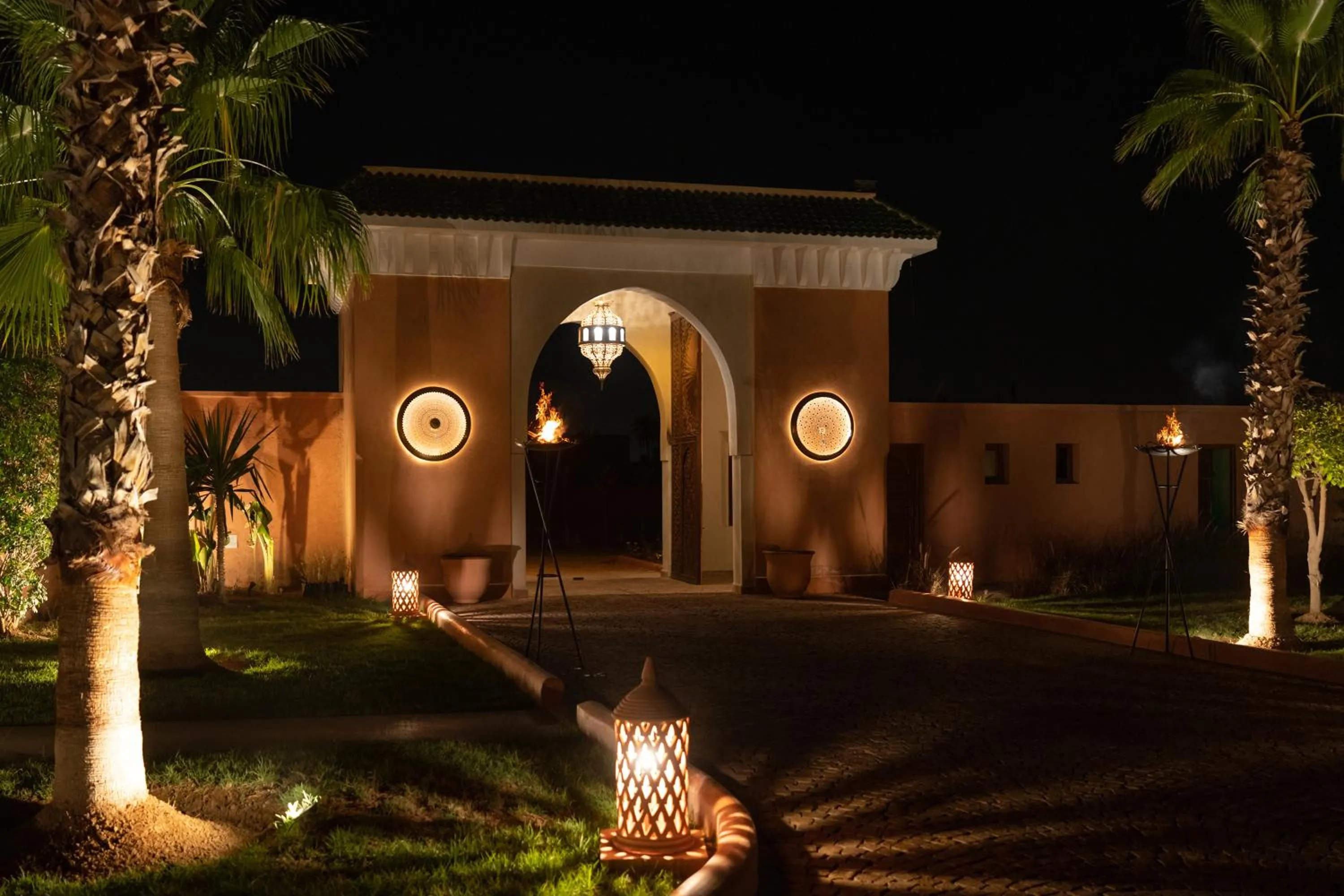 Property building in Palais Alcazar