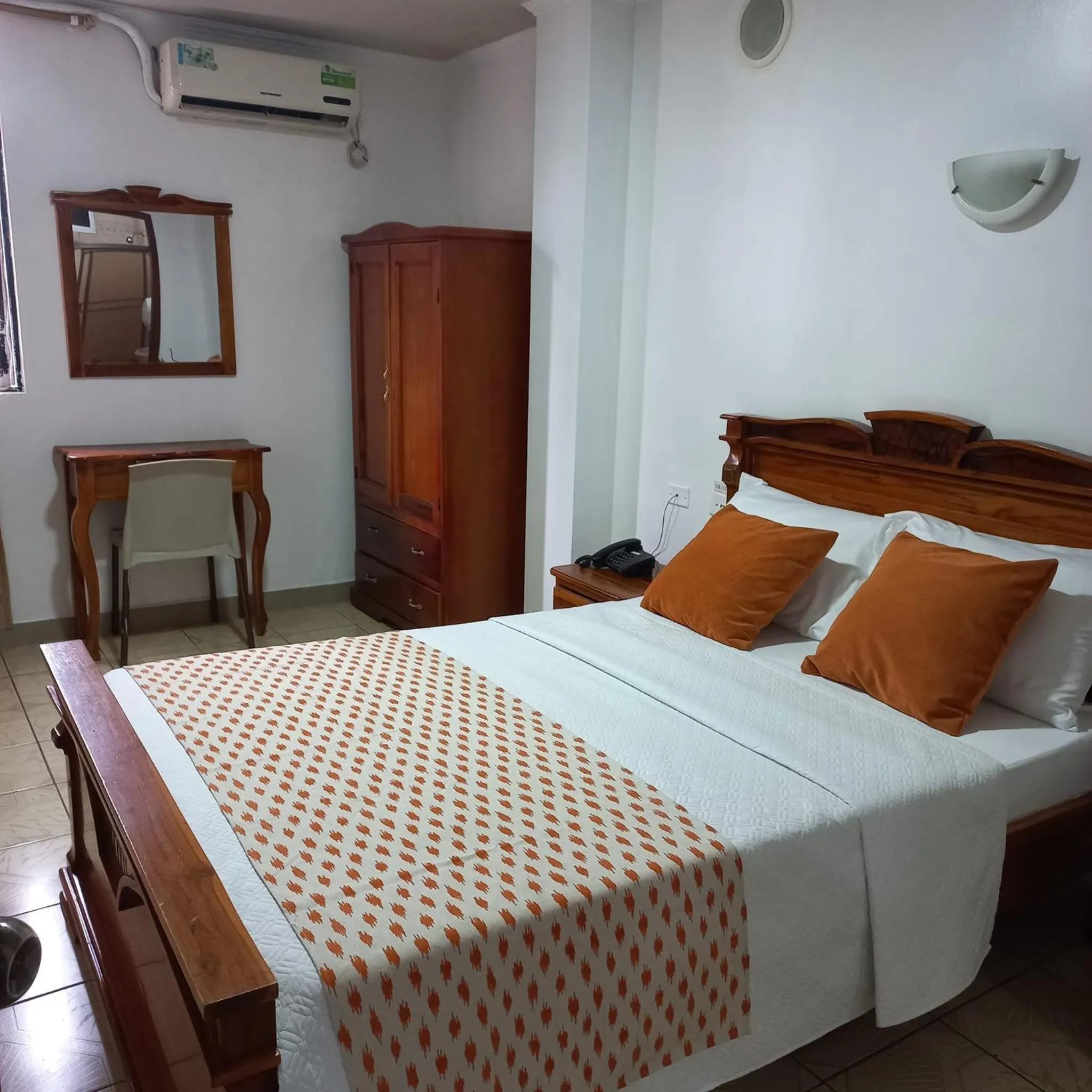 Bed in Hostal Bicentenario