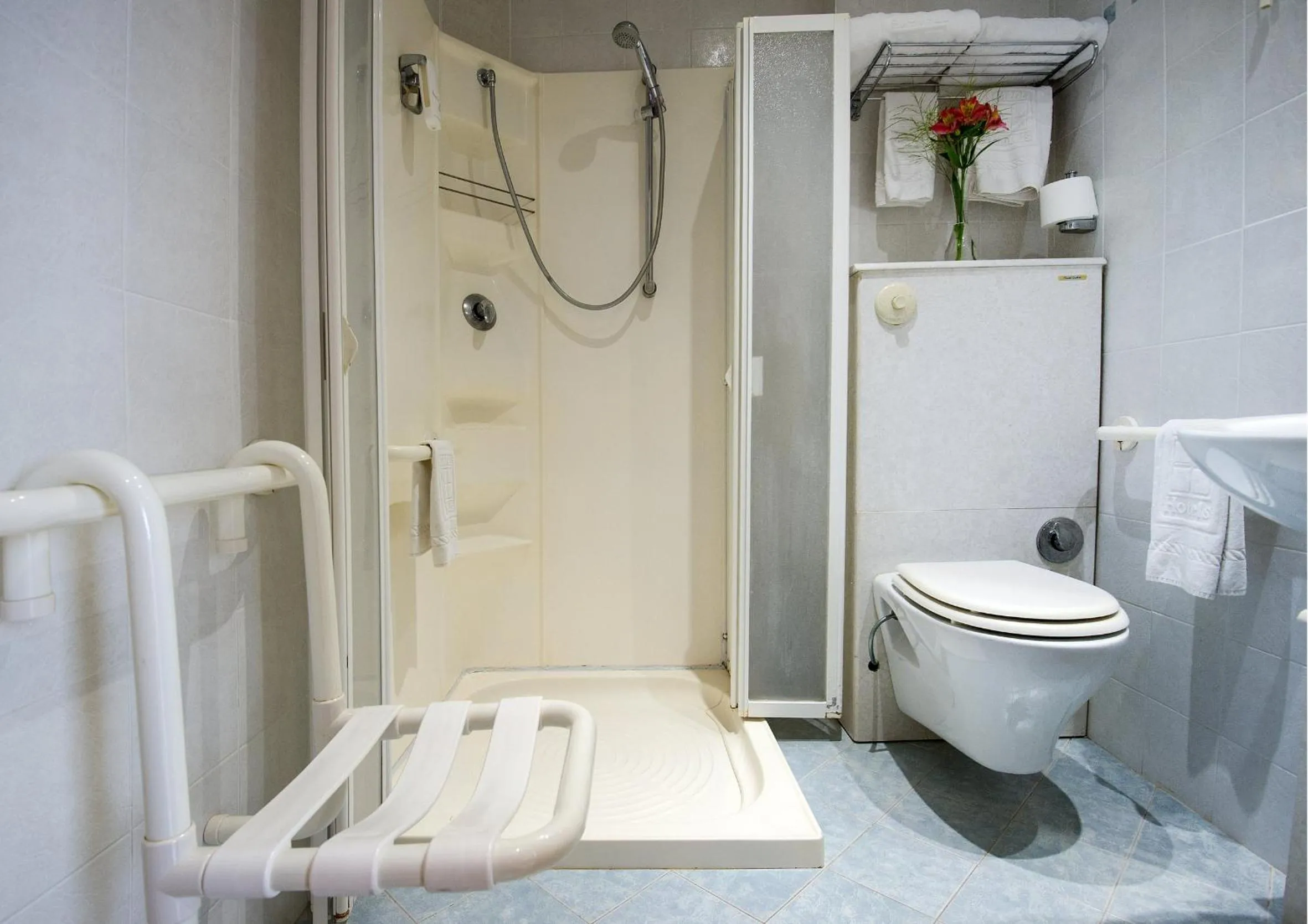 Bathroom in Ecoresort Le Sirene - Caroli Hotels