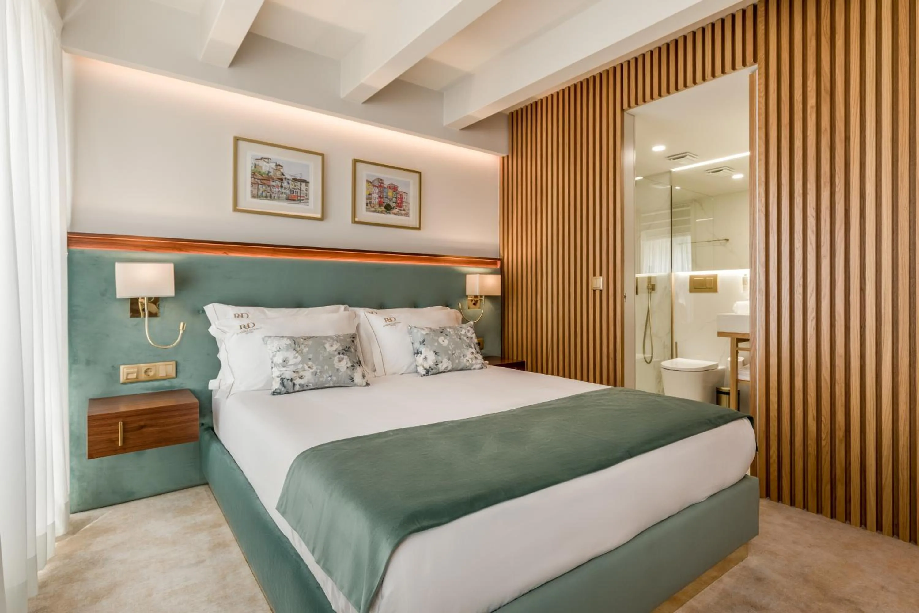 Bed in Ribeira Douro Hotel