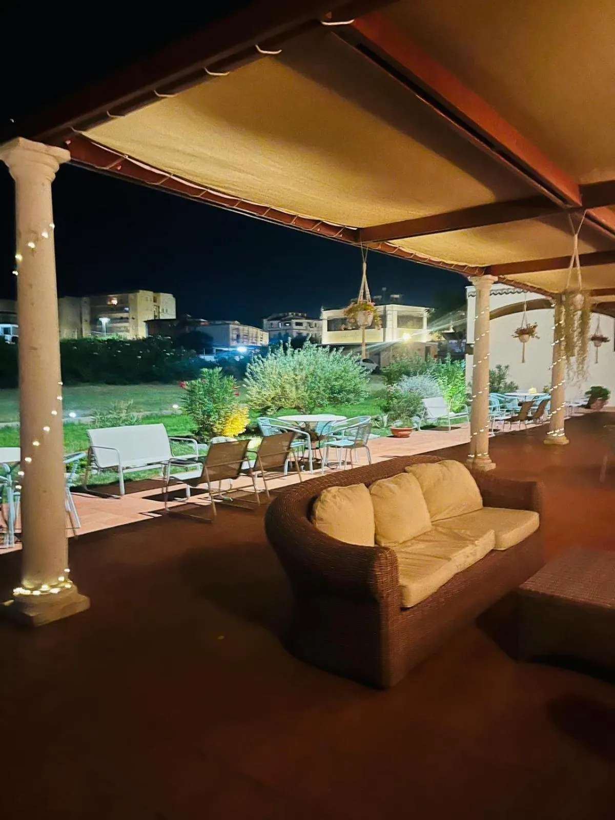 Patio in Hotel La Lampara