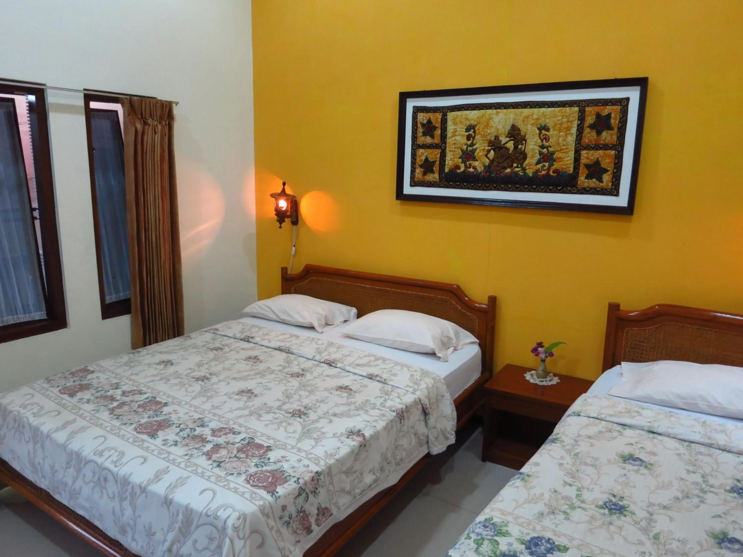 Bed in Enny's Guest House