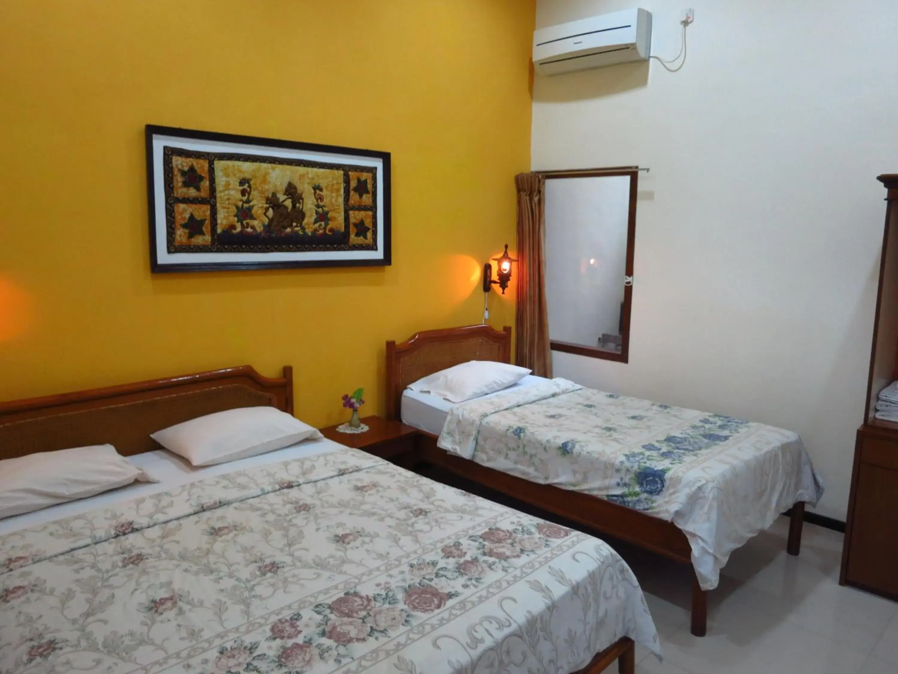 Photo of the whole room, Bed in Enny's Guest House Photo of the whole room, Bed in Enny's Guest House