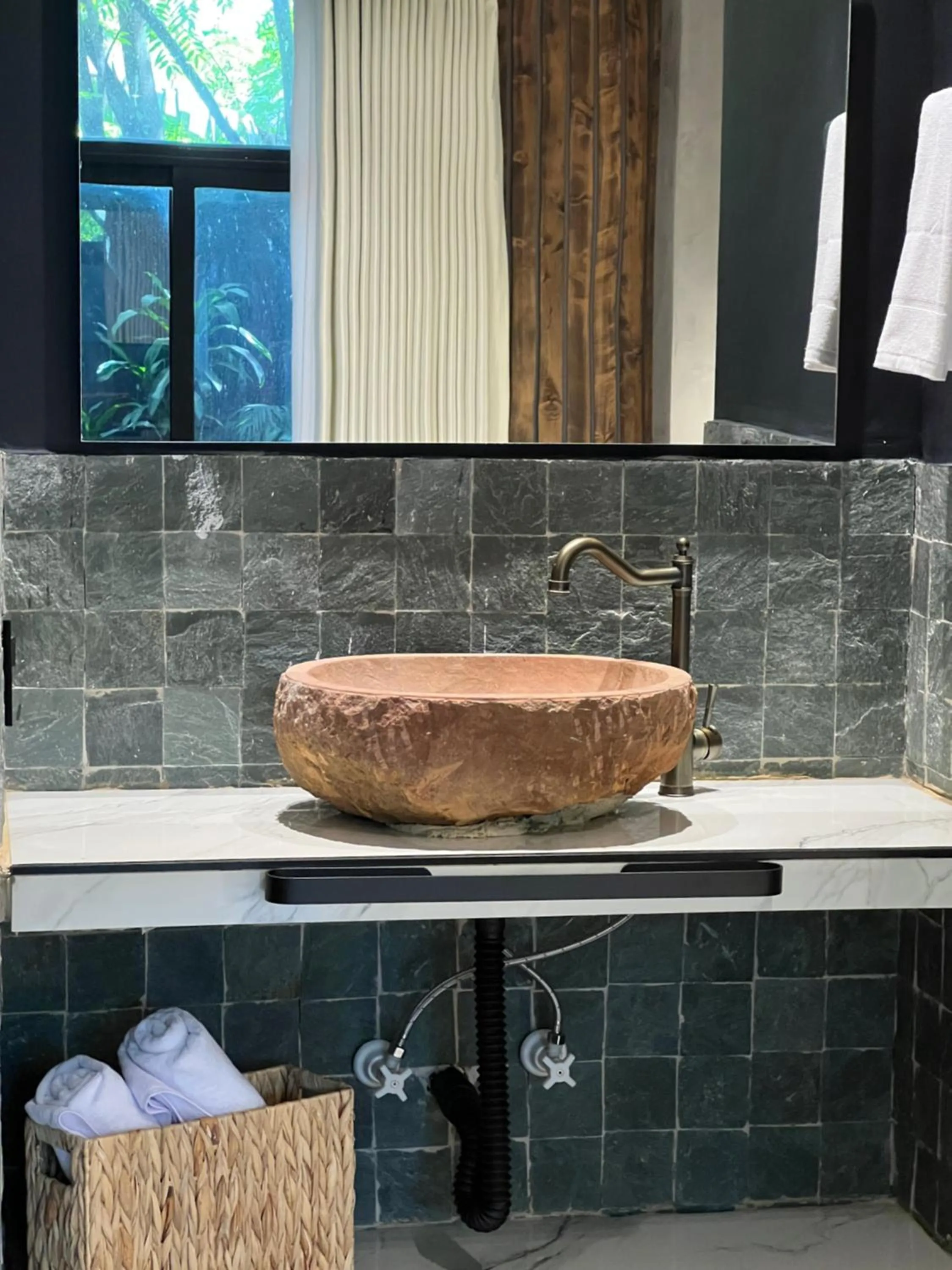 Bathroom in Hotel Zelva Negra