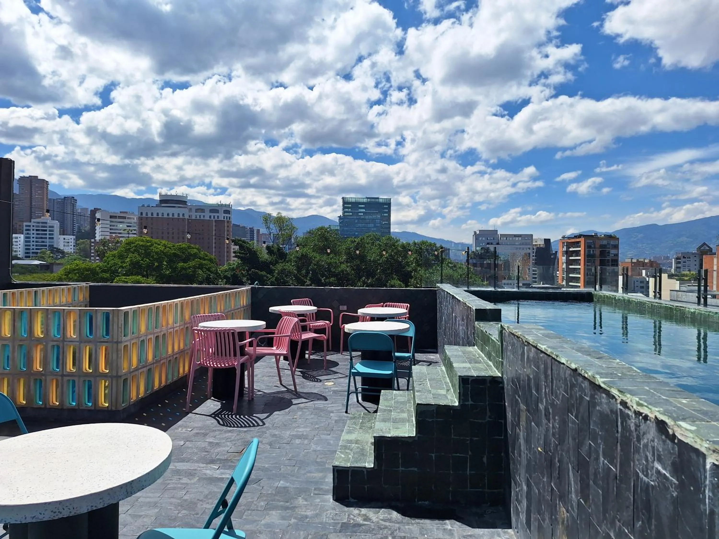 Swimming pool in Hotel Zelva Negra