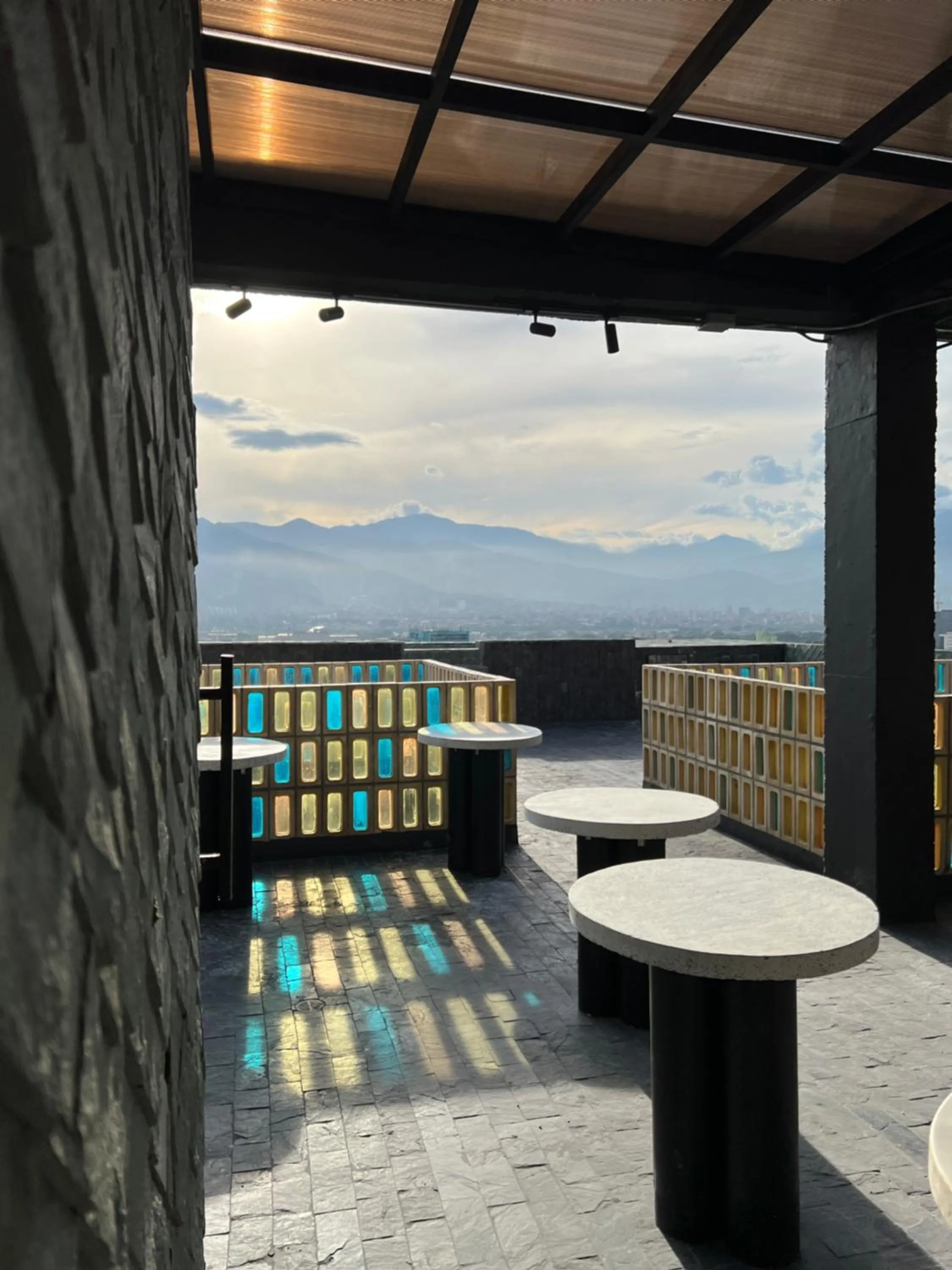 Restaurant/places to eat in Hotel Zelva Negra