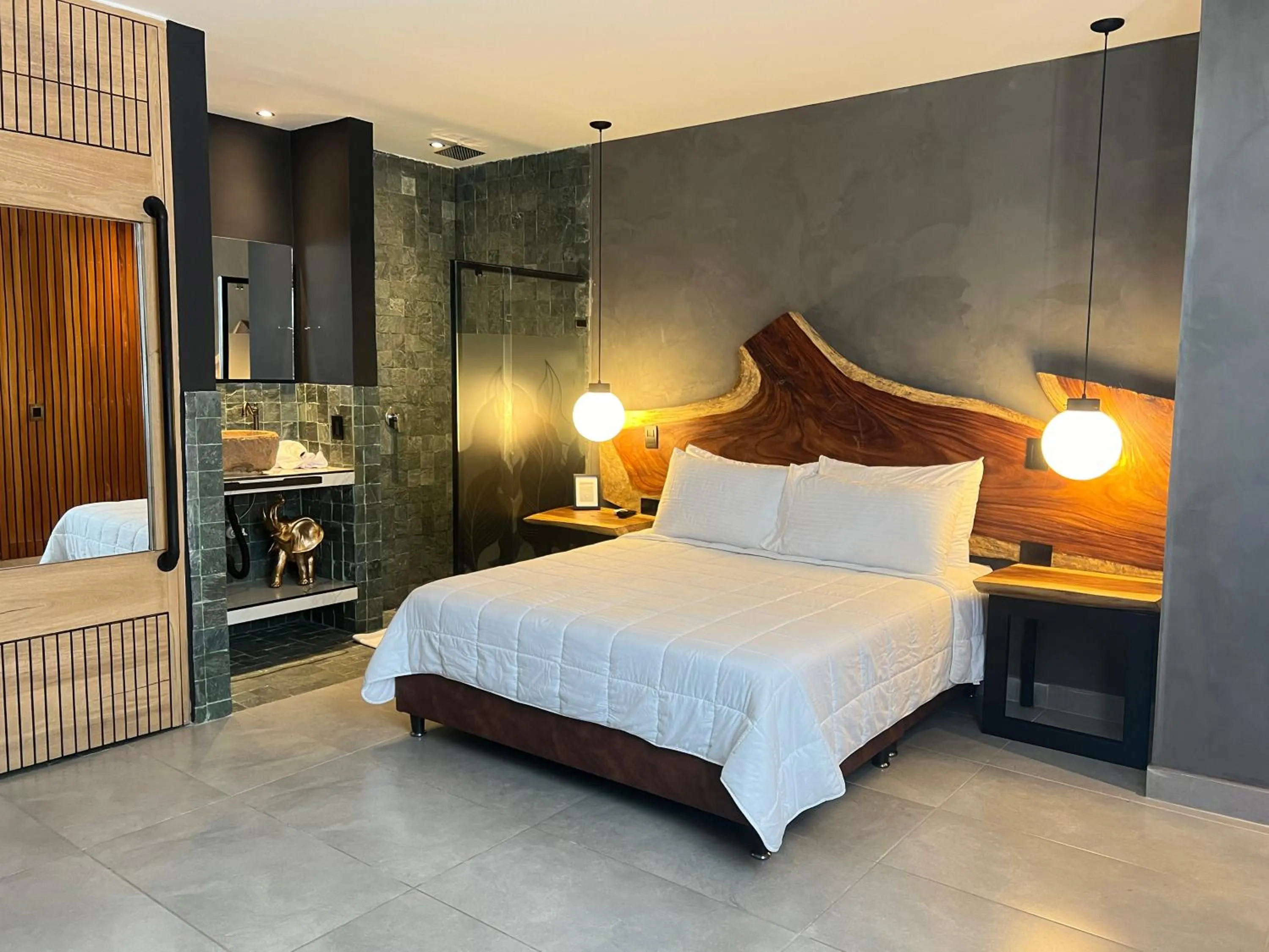 Photo of the whole room, Bed in Hotel Zelva Negra