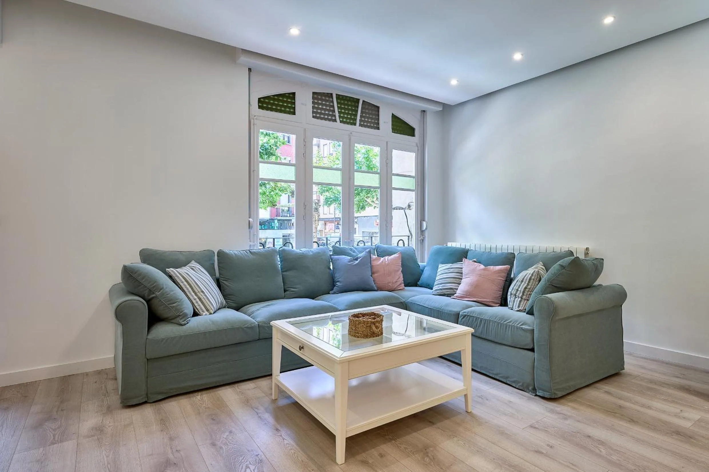 Casita Mela - Apt. p/8 pax con terraza en Logroño