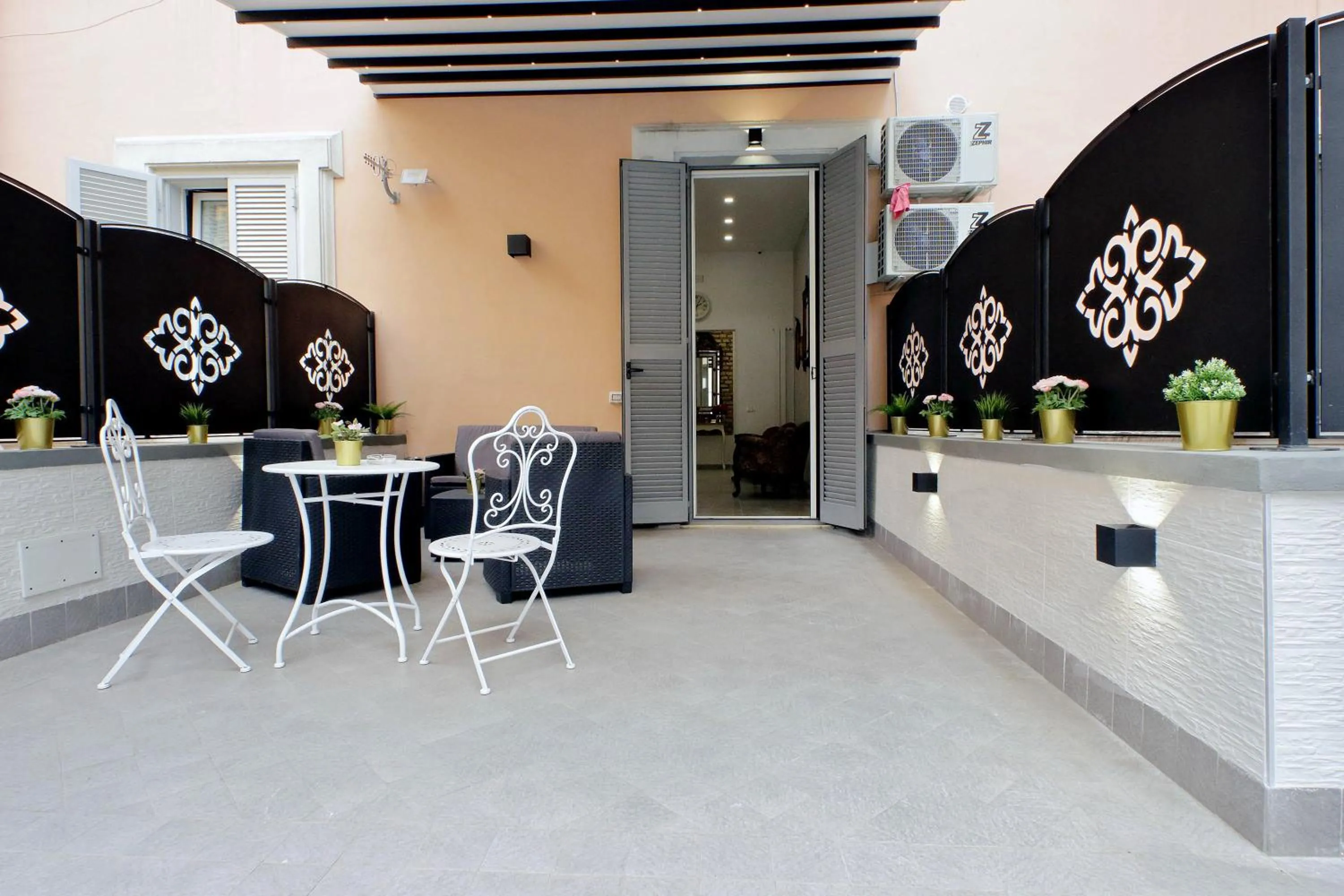 Balcony/Terrace in Roman Holiday Suites