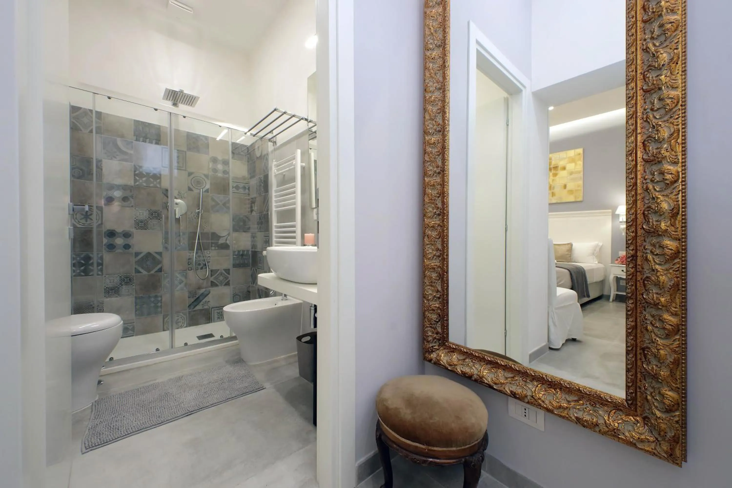 Shower in Roman Holiday Suites