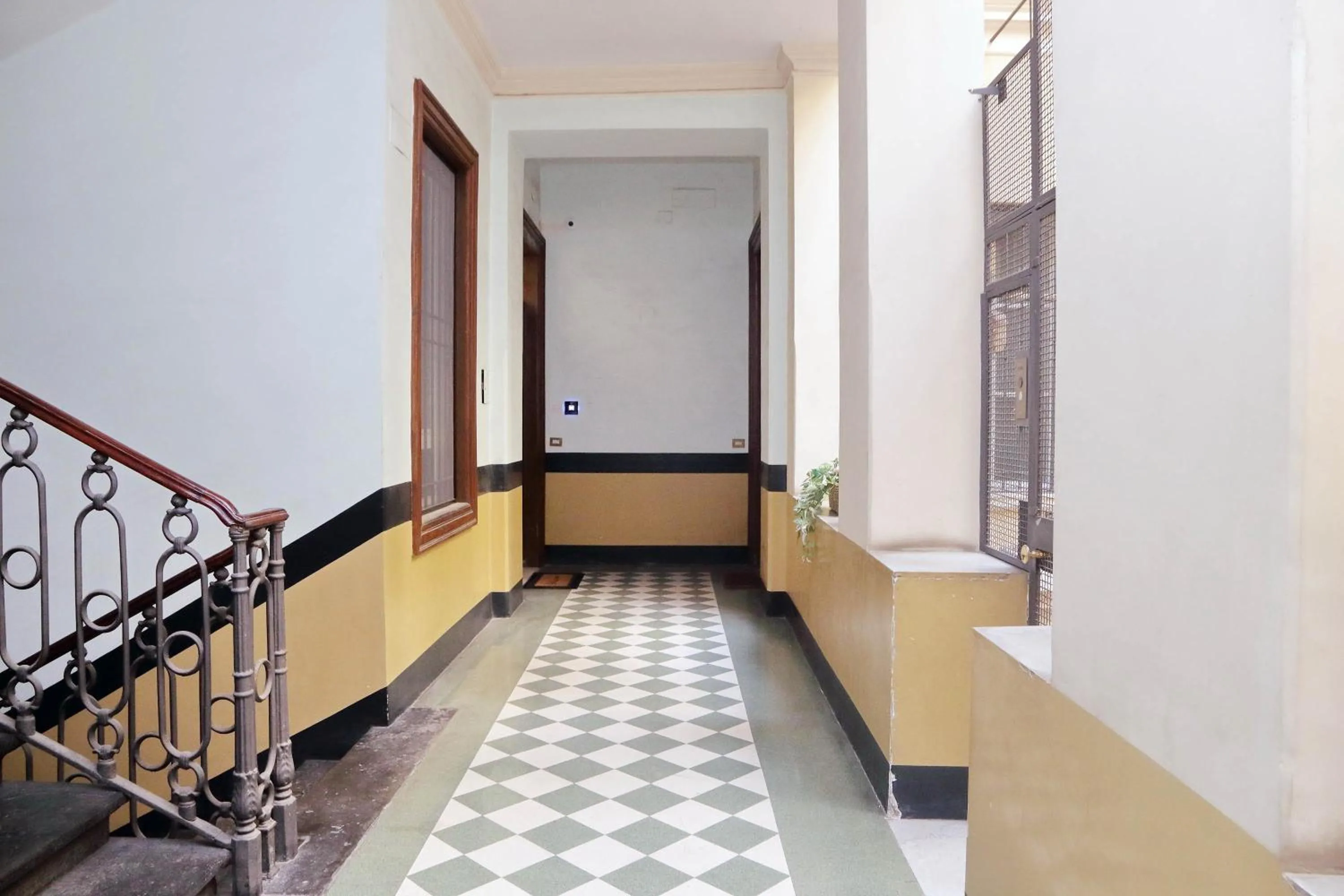 elevator in Roman Holiday Suites