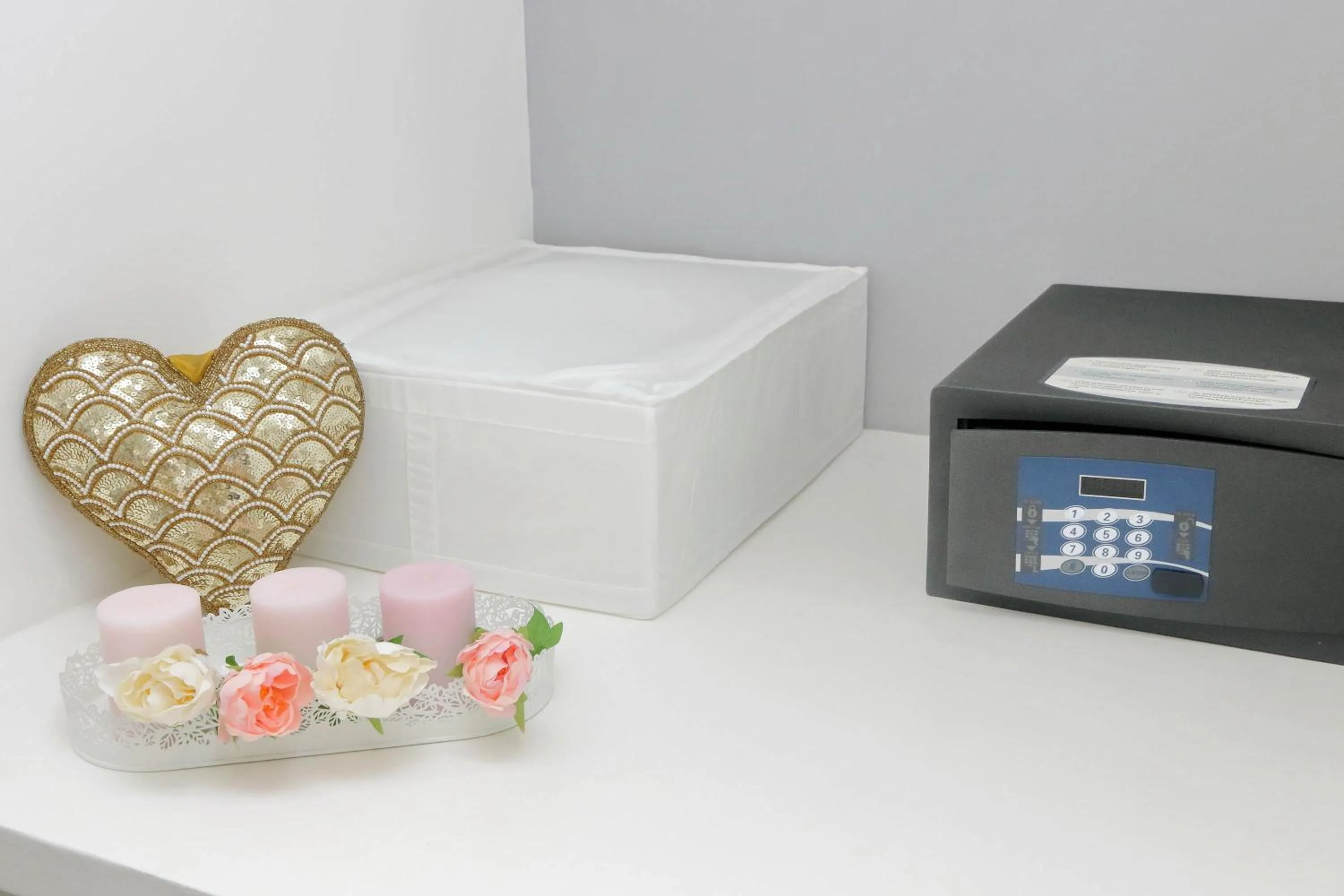 safe in Roman Holiday Suites