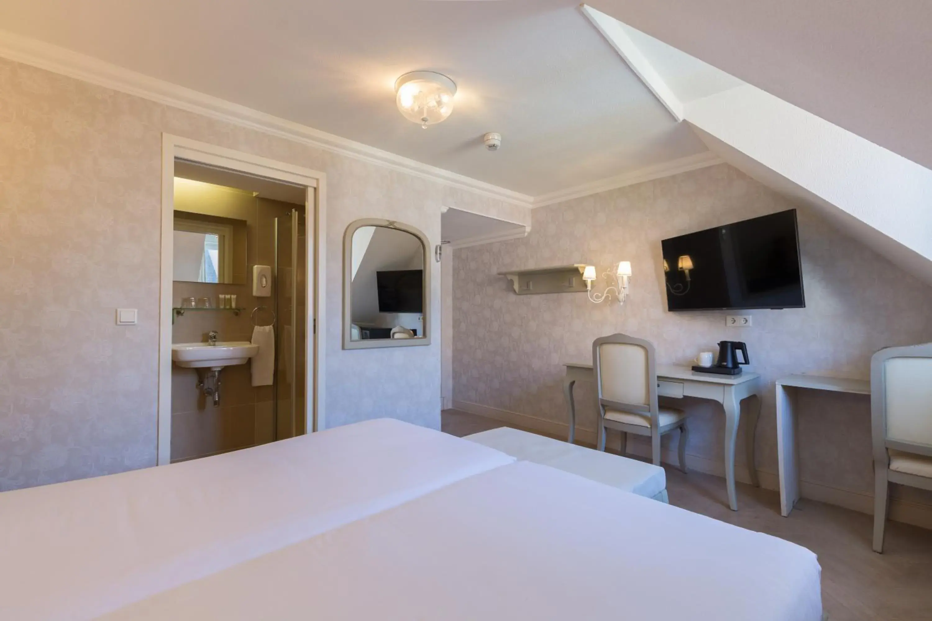 Bedroom, Bed in Amrâth Hotel Bigarré Bedroom, Bed in Amrâth Hotel Bigarré