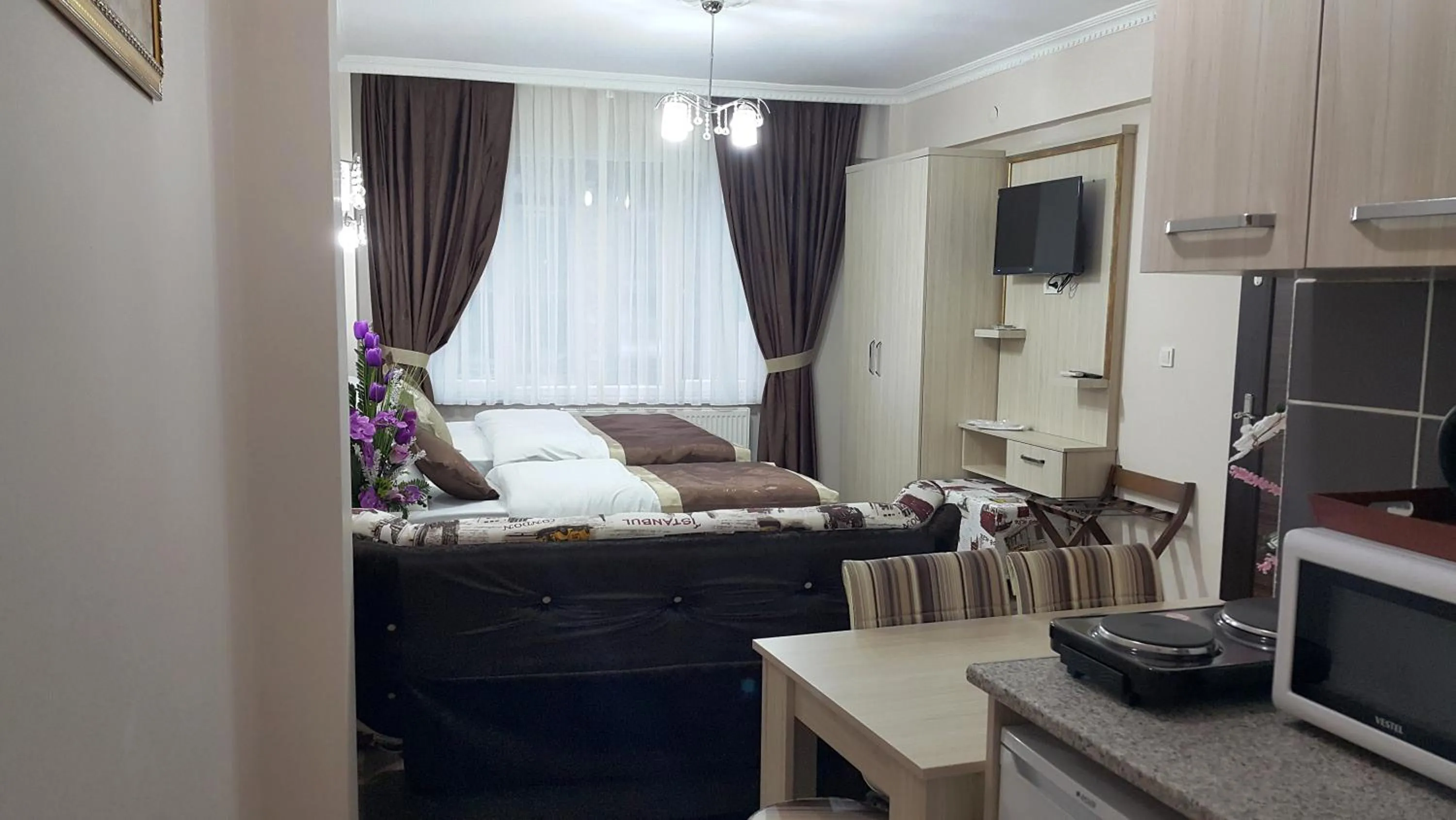 Kitchen or kitchenette, Bed in BeyazitHan Suites Old City