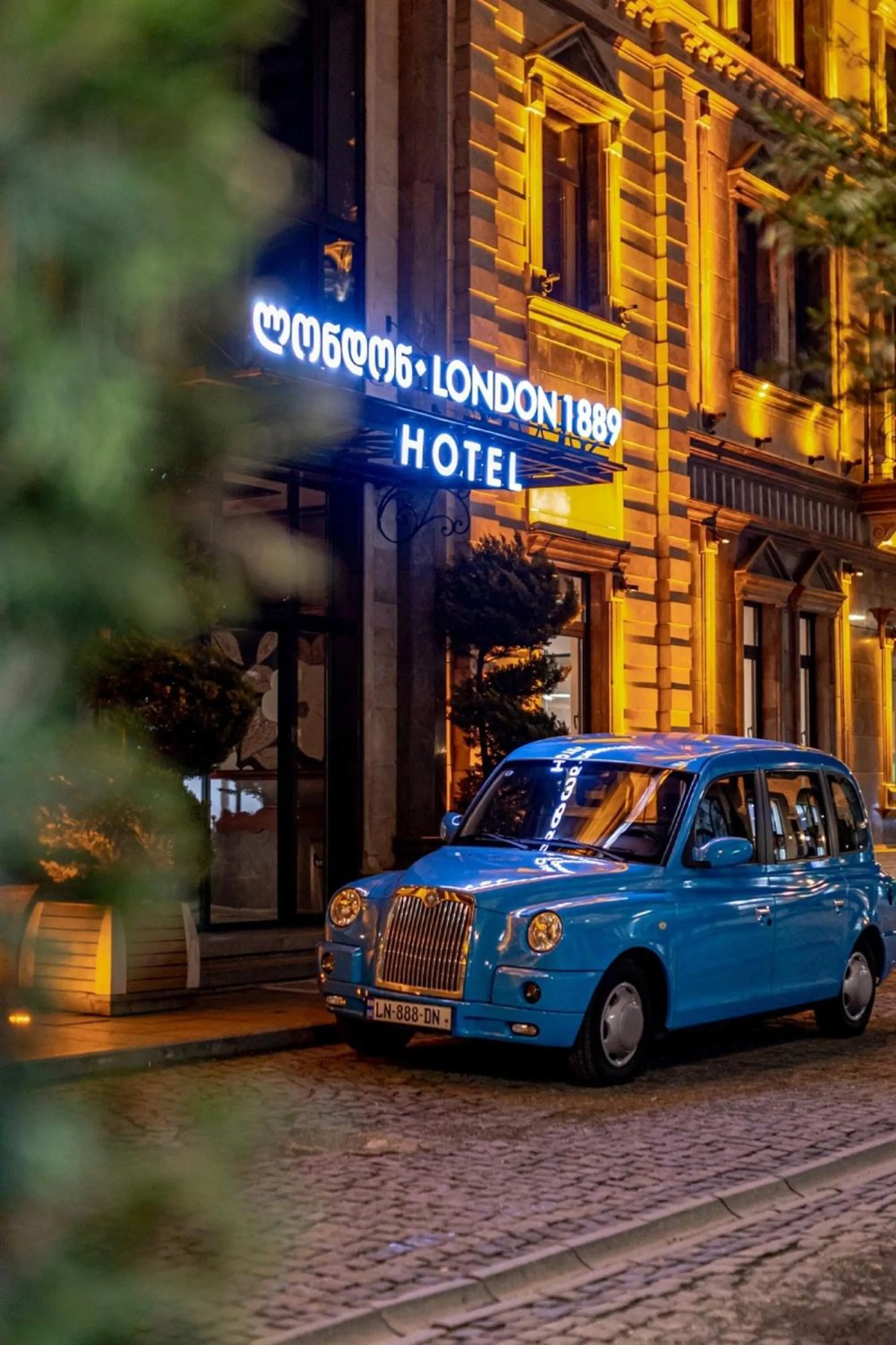 Hotel London 1889 & Casino