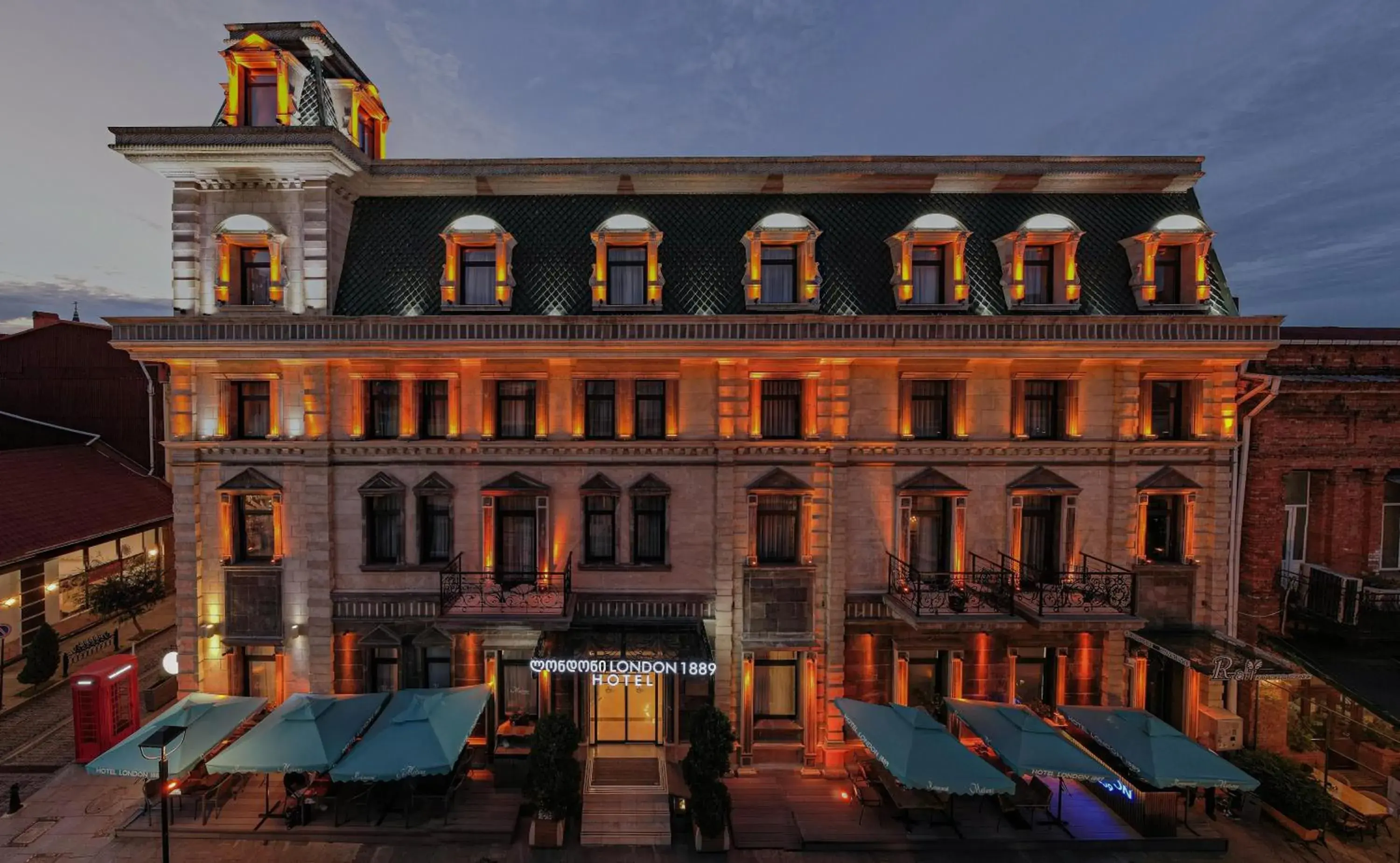 Property building in Hotel London 1889 & Casino Property building in Hotel London 1889 & Casino