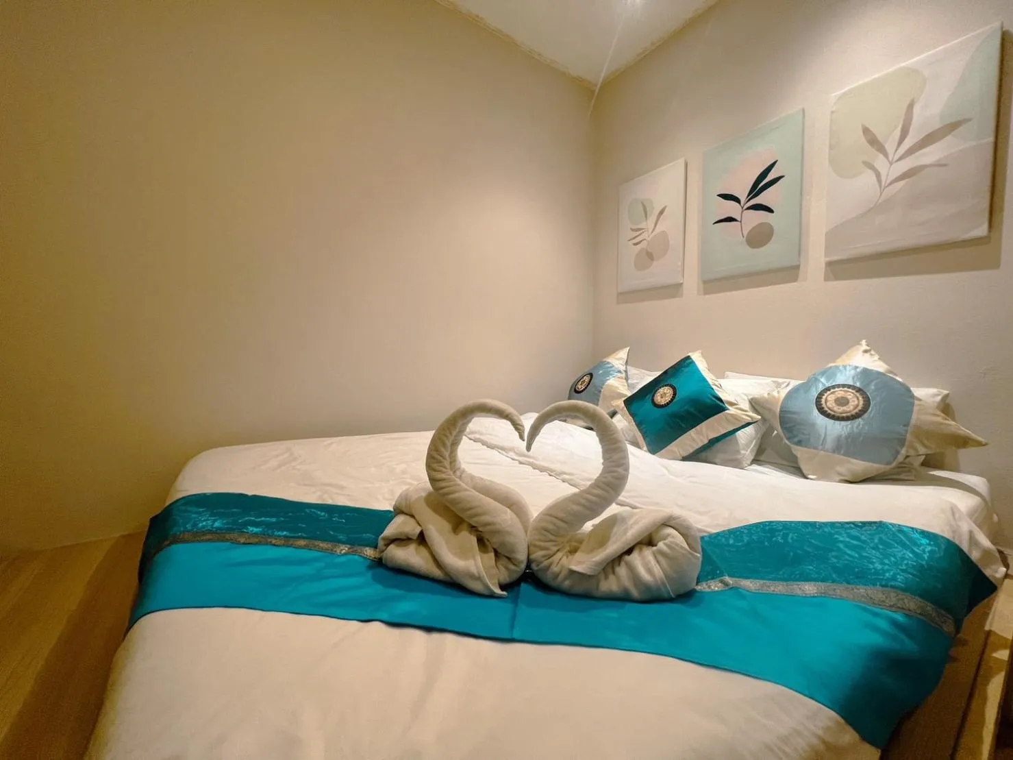 Bed in Pure Stay At CNX