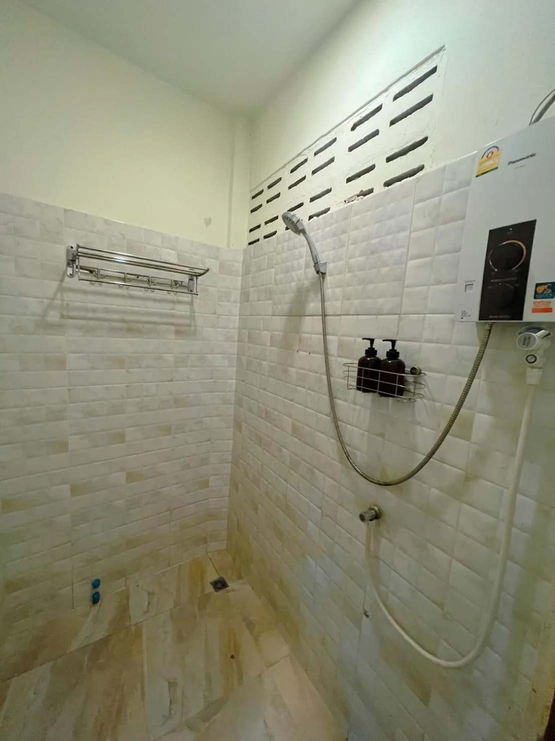 Shower in Pure Stay At CNX