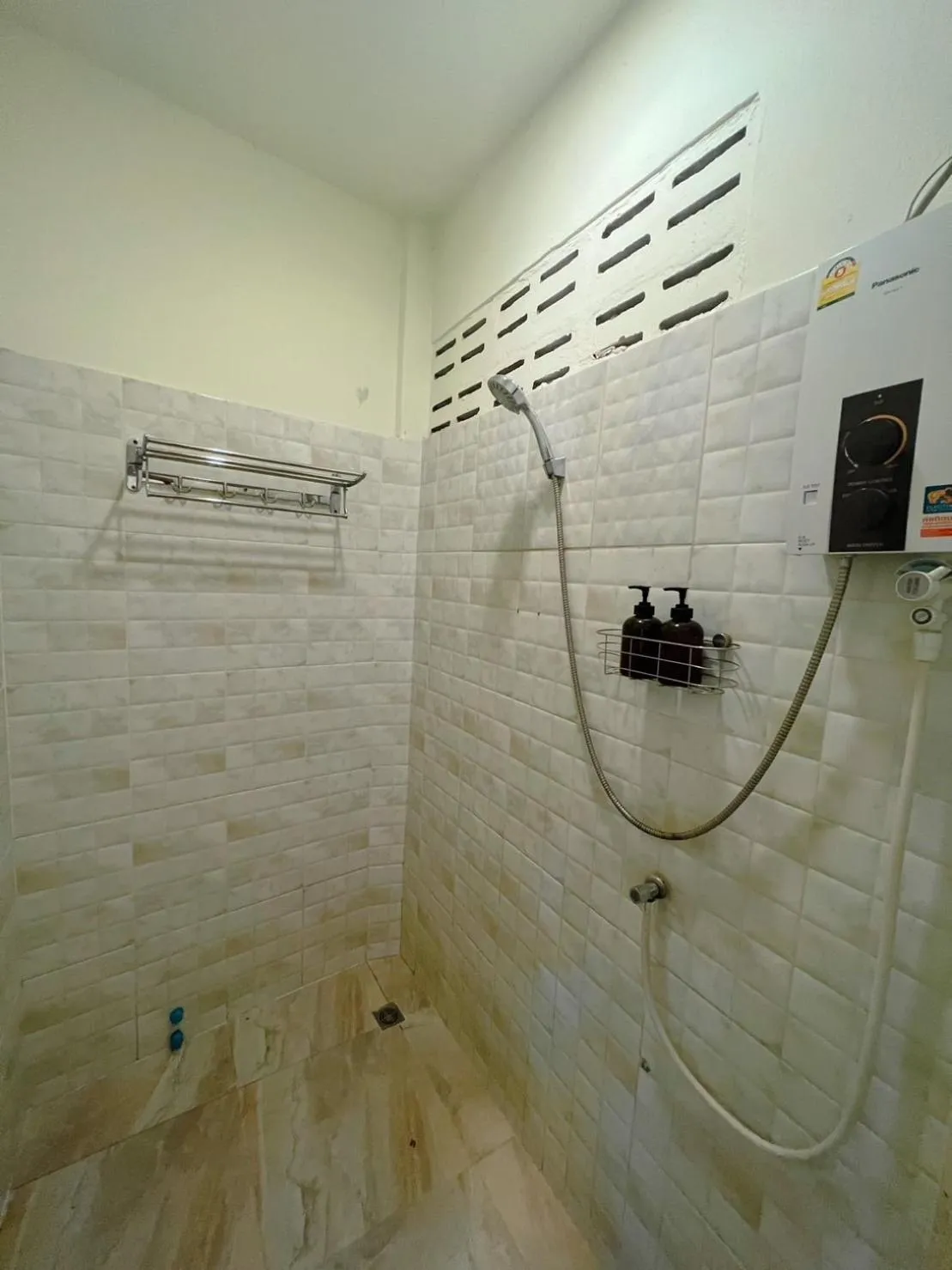Shower in Pure Stay At CNX