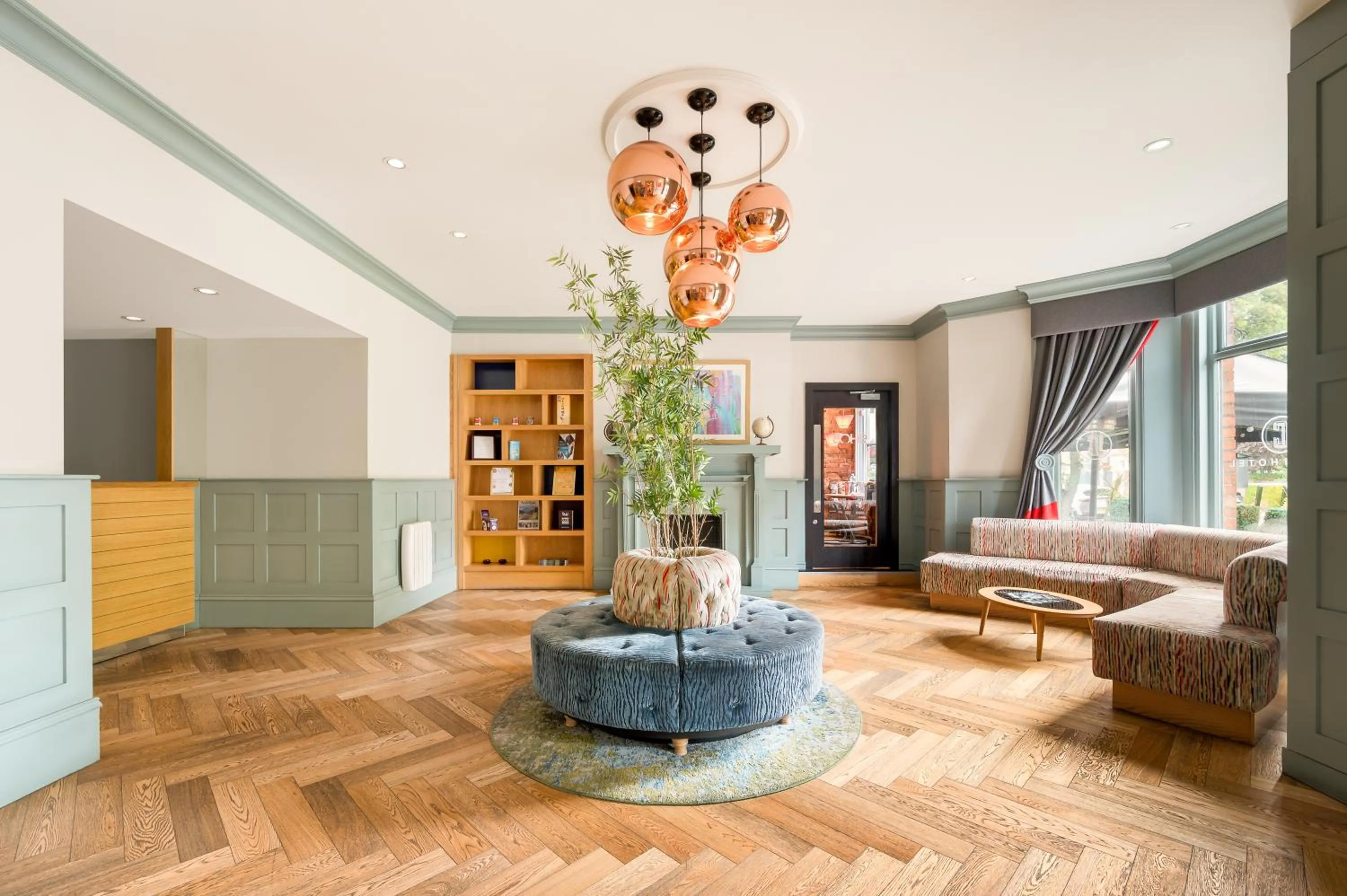 Lobby or reception in Cairn Hotel Newcastle Jesmond - Part of the Cairn Collection