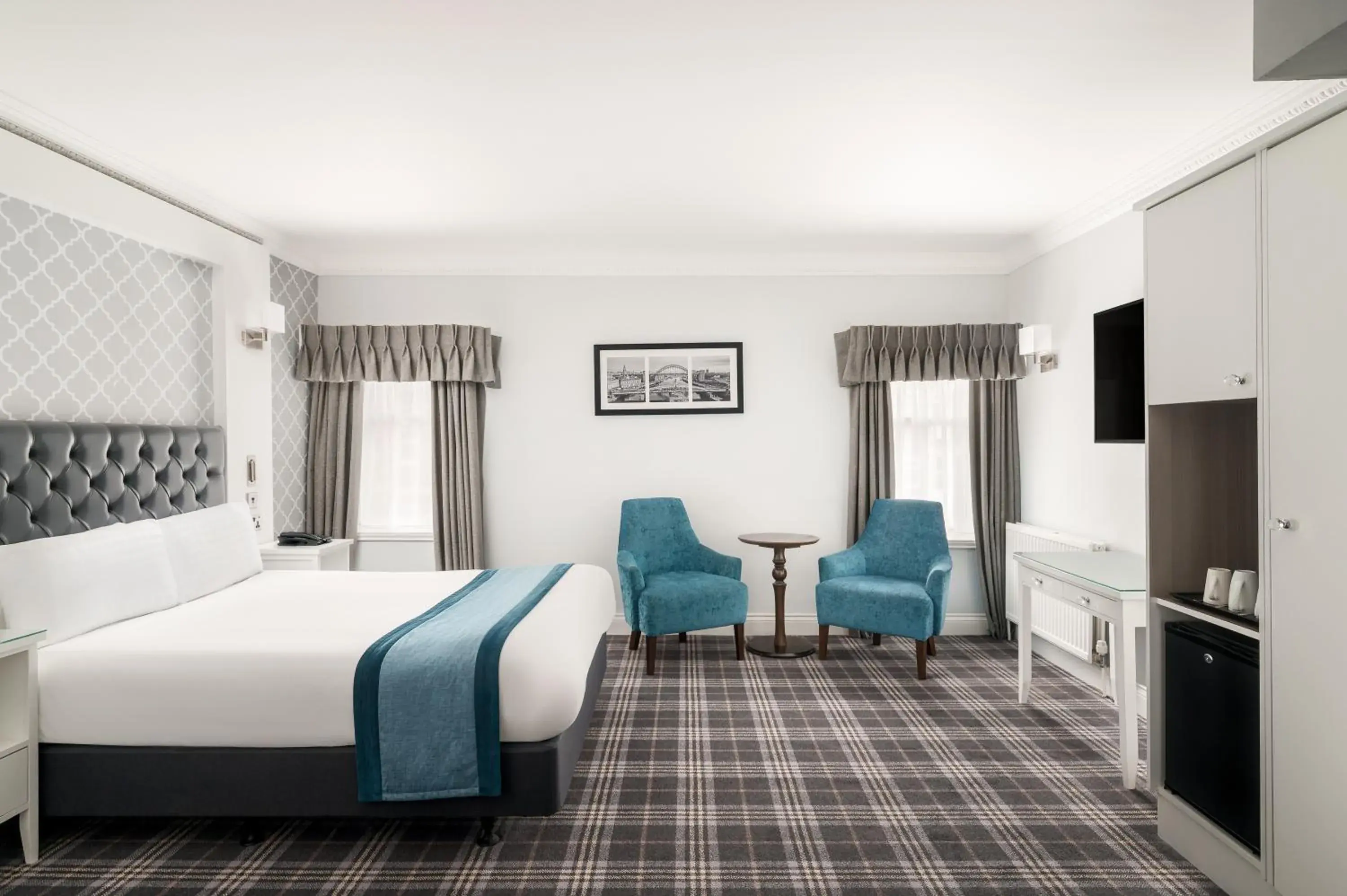 Bedroom, Bed in Cairn Hotel Newcastle Jesmond - Part of the Cairn Collection Bedroom, Bed in Cairn Hotel Newcastle Jesmond - Part of the Cairn Collection